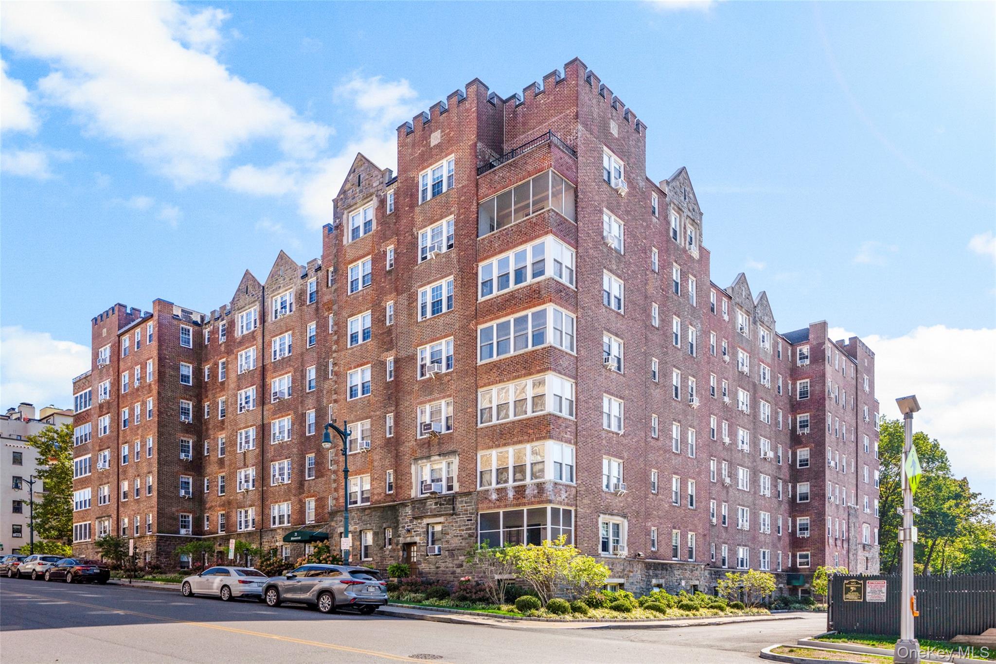 21 N Chatsworth Avenue # 4N, Larchmont, NY 10538