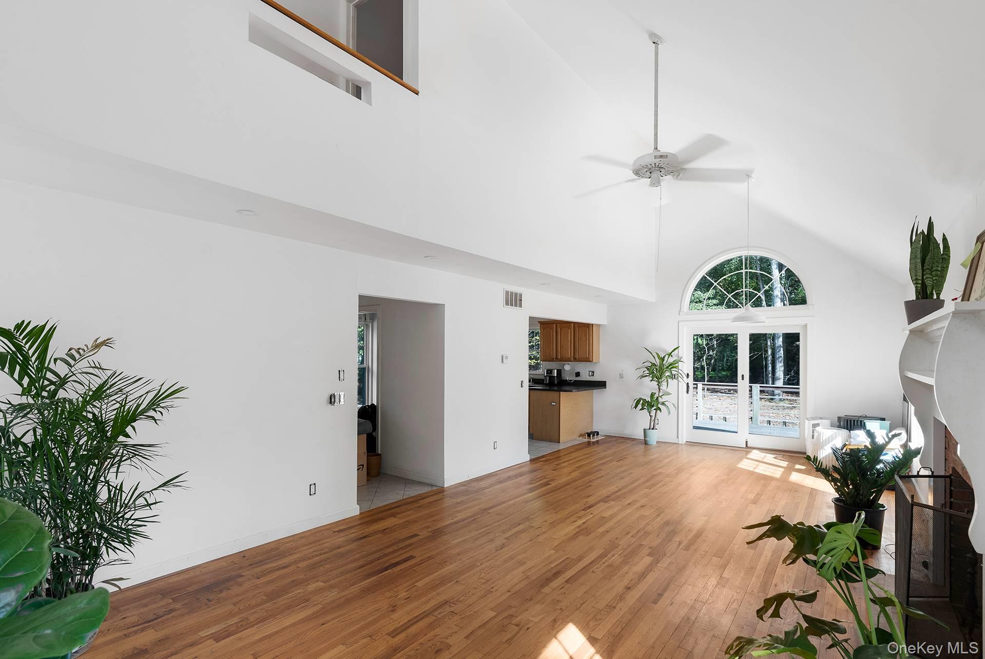 9 Wood Lot Lane, East Hampton, NY 11937