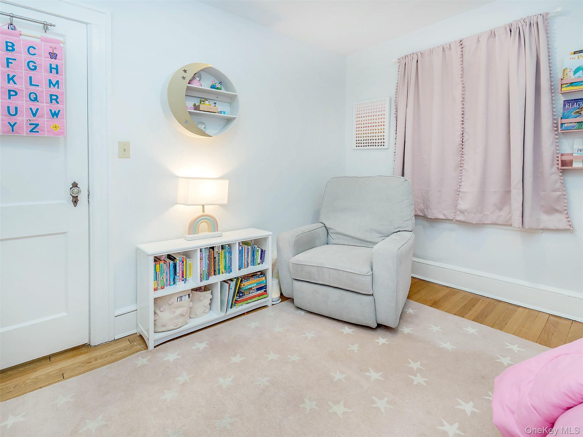 46 Hillview Avenue, Port Washington, NY 11050