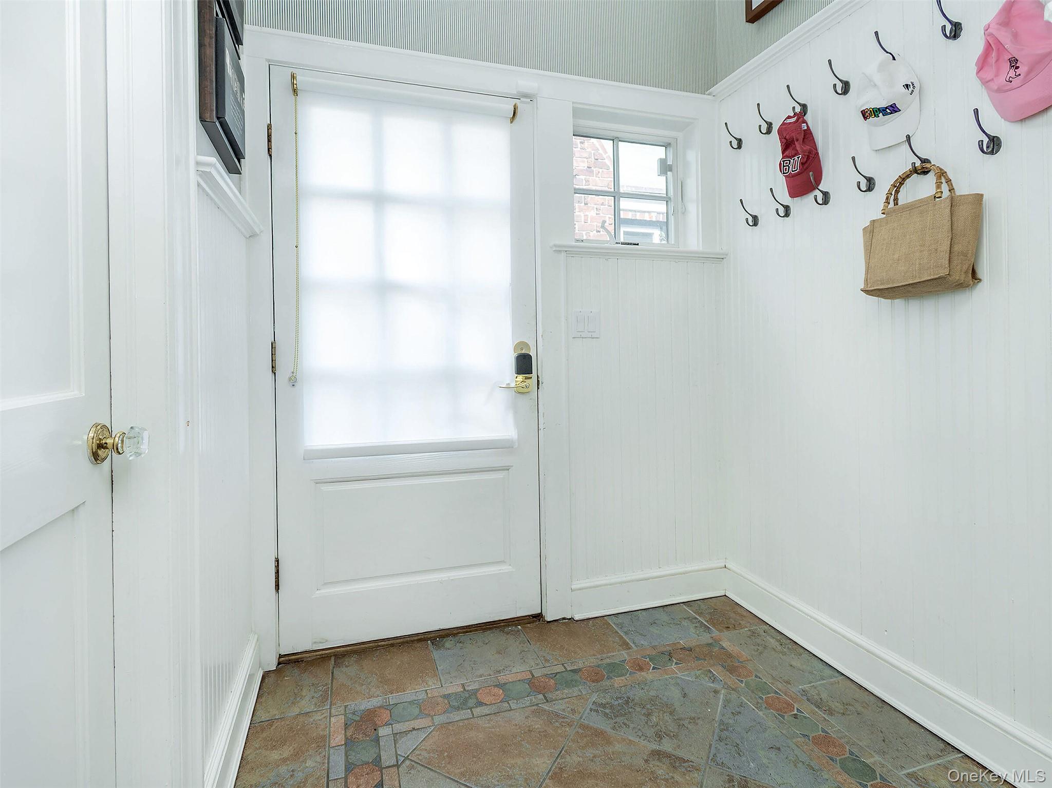 46 Hillview Avenue, Port Washington, NY 11050