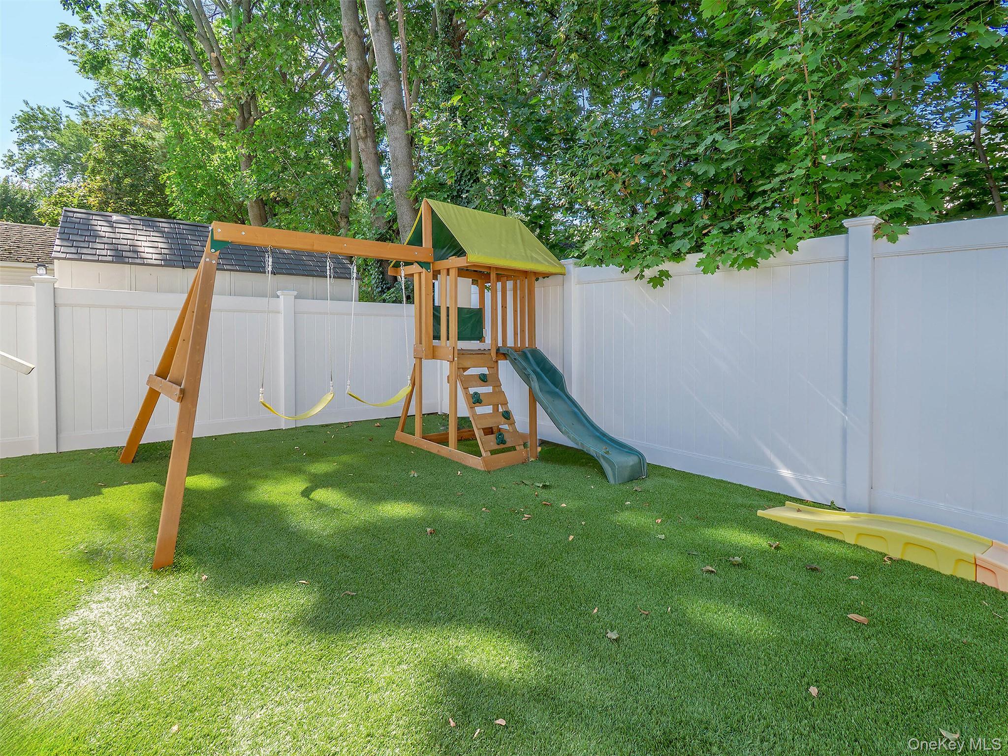 46 Hillview Avenue, Port Washington, NY 11050