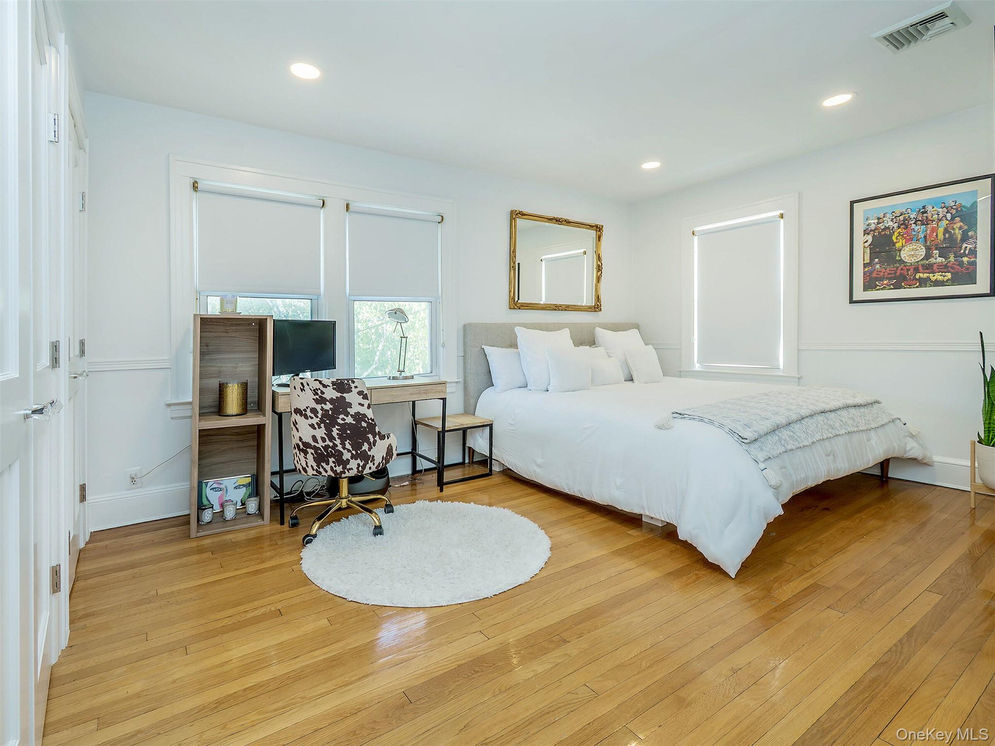 46 Hillview Avenue, Port Washington, NY 11050