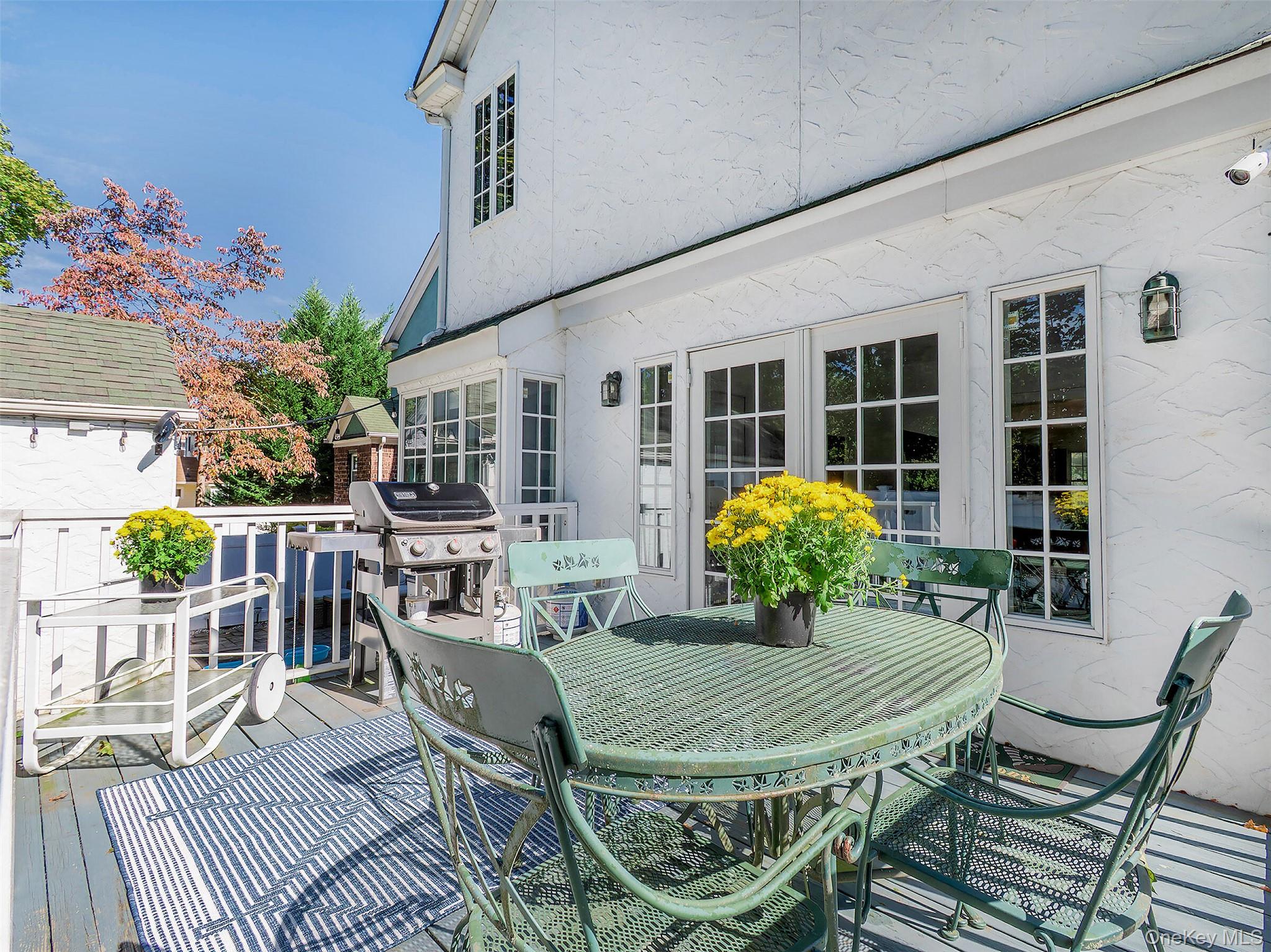 46 Hillview Avenue, Port Washington, NY 11050