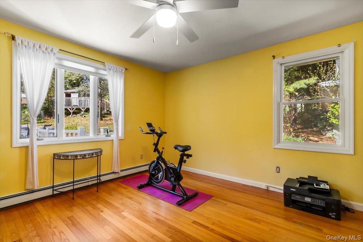 33 Park Drive, Putnam Valley, NY 10579