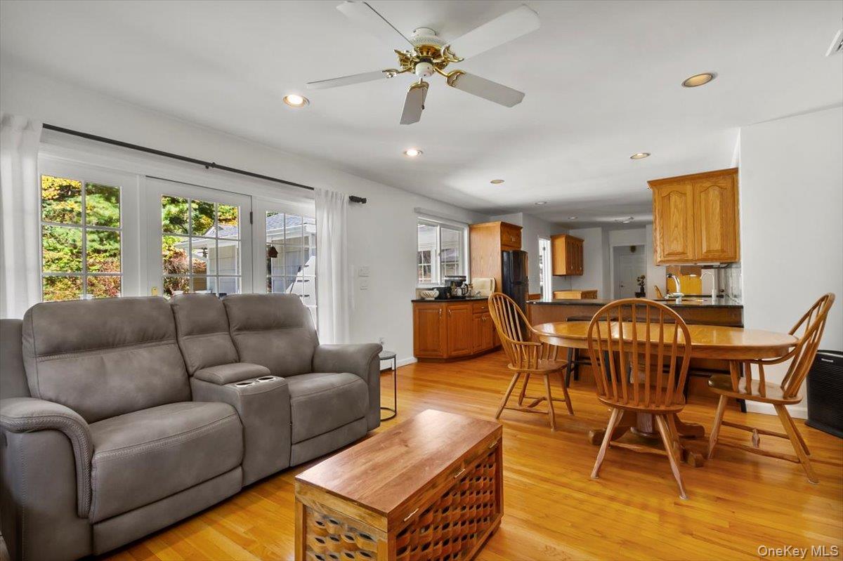 33 Park Drive, Putnam Valley, NY 10579