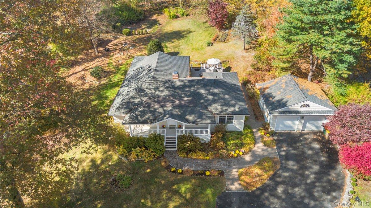 33 Park Drive, Putnam Valley, NY 10579