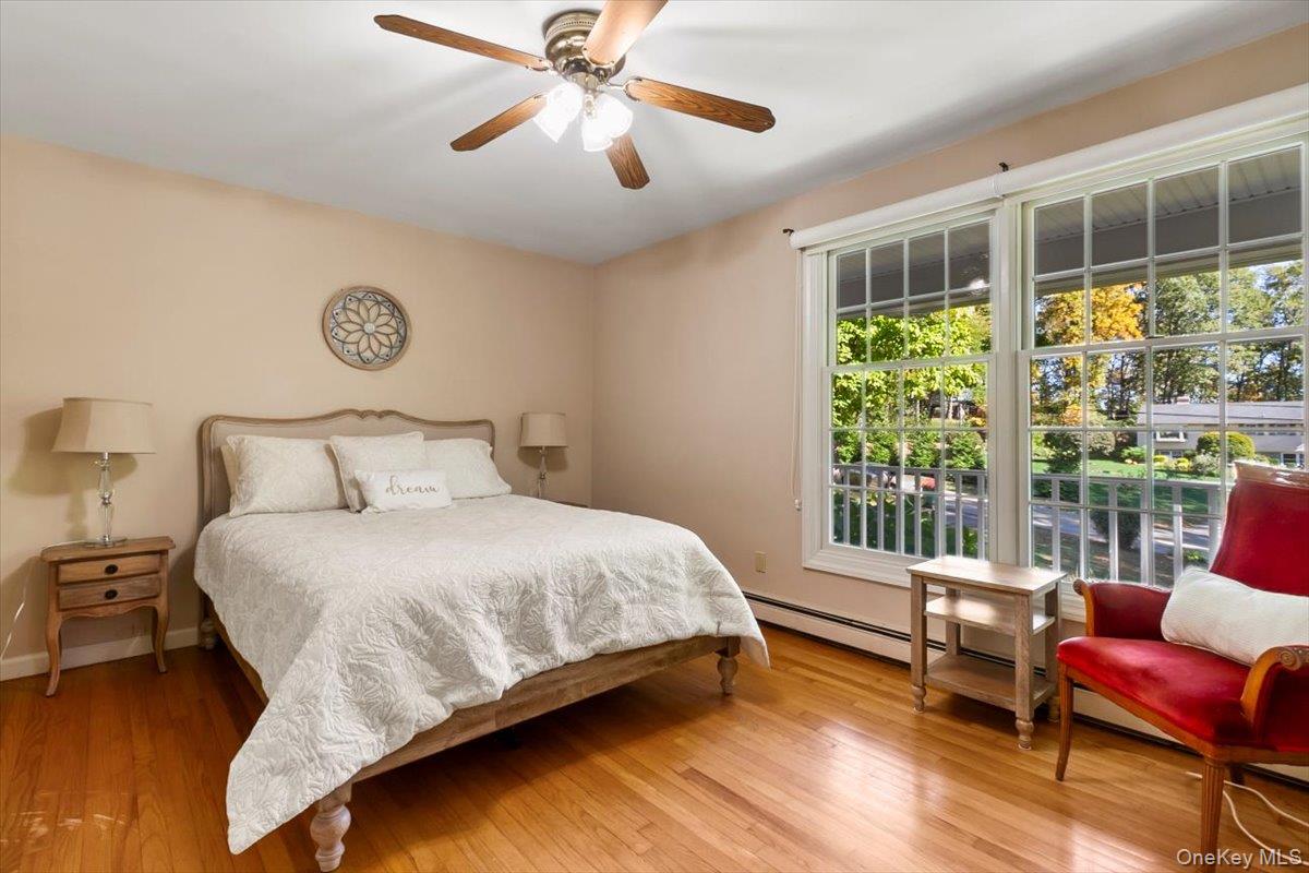 33 Park Drive, Putnam Valley, NY 10579