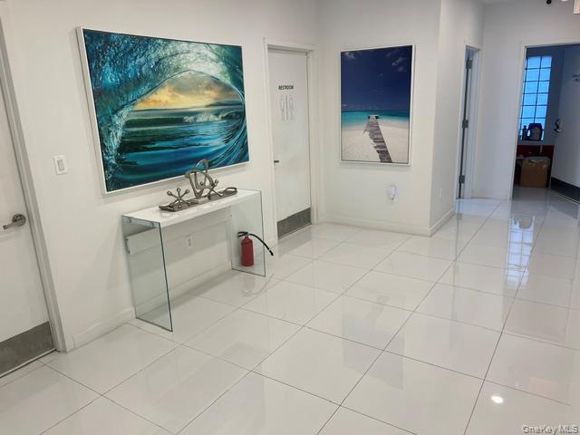 39 Great Neck Road, Great Neck Plaza, NY 11021