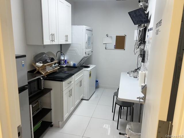 39 Great Neck Road, Great Neck Plaza, NY 11021