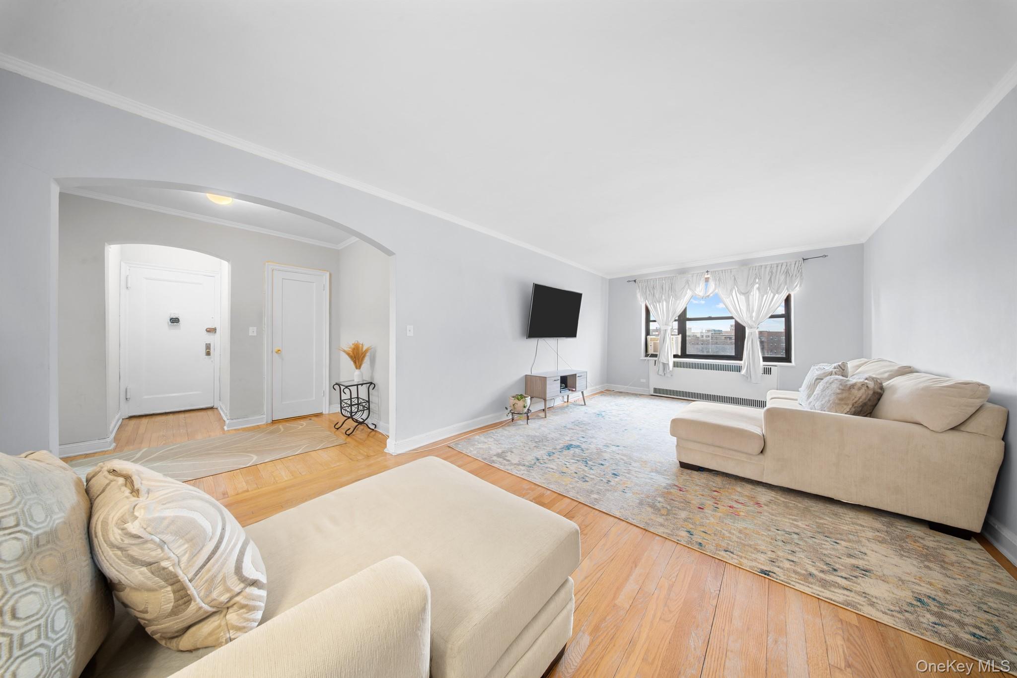 98-120 Queens Boulevard # 6G, Rego Park, NY 11374