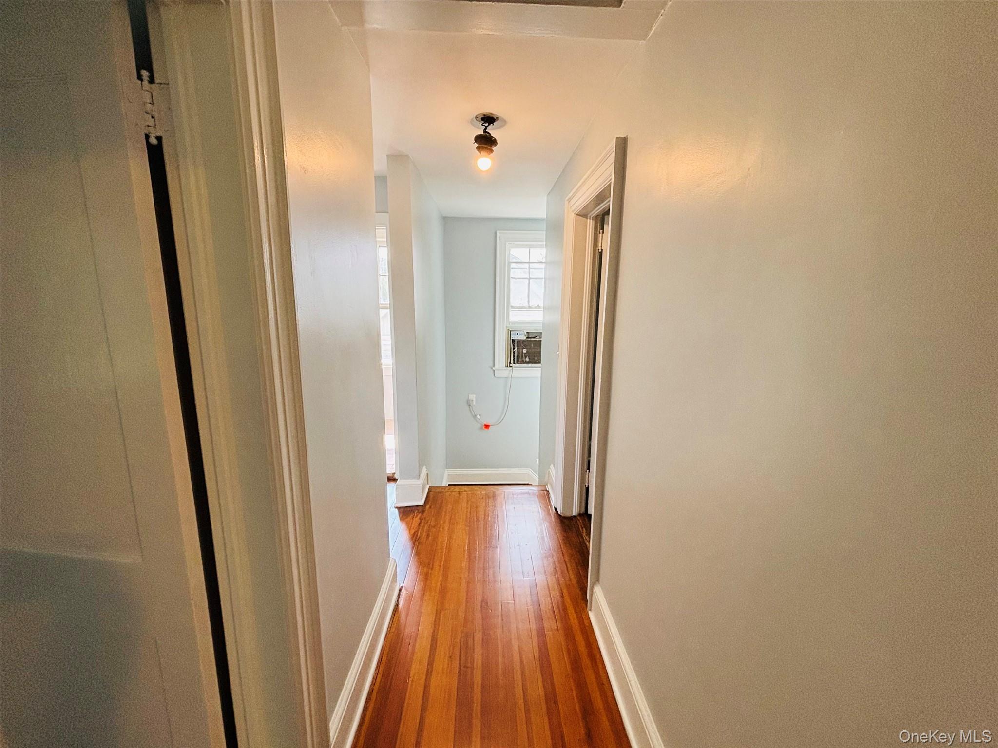 19 Ellwood Street, Glen Cove, NY 11542