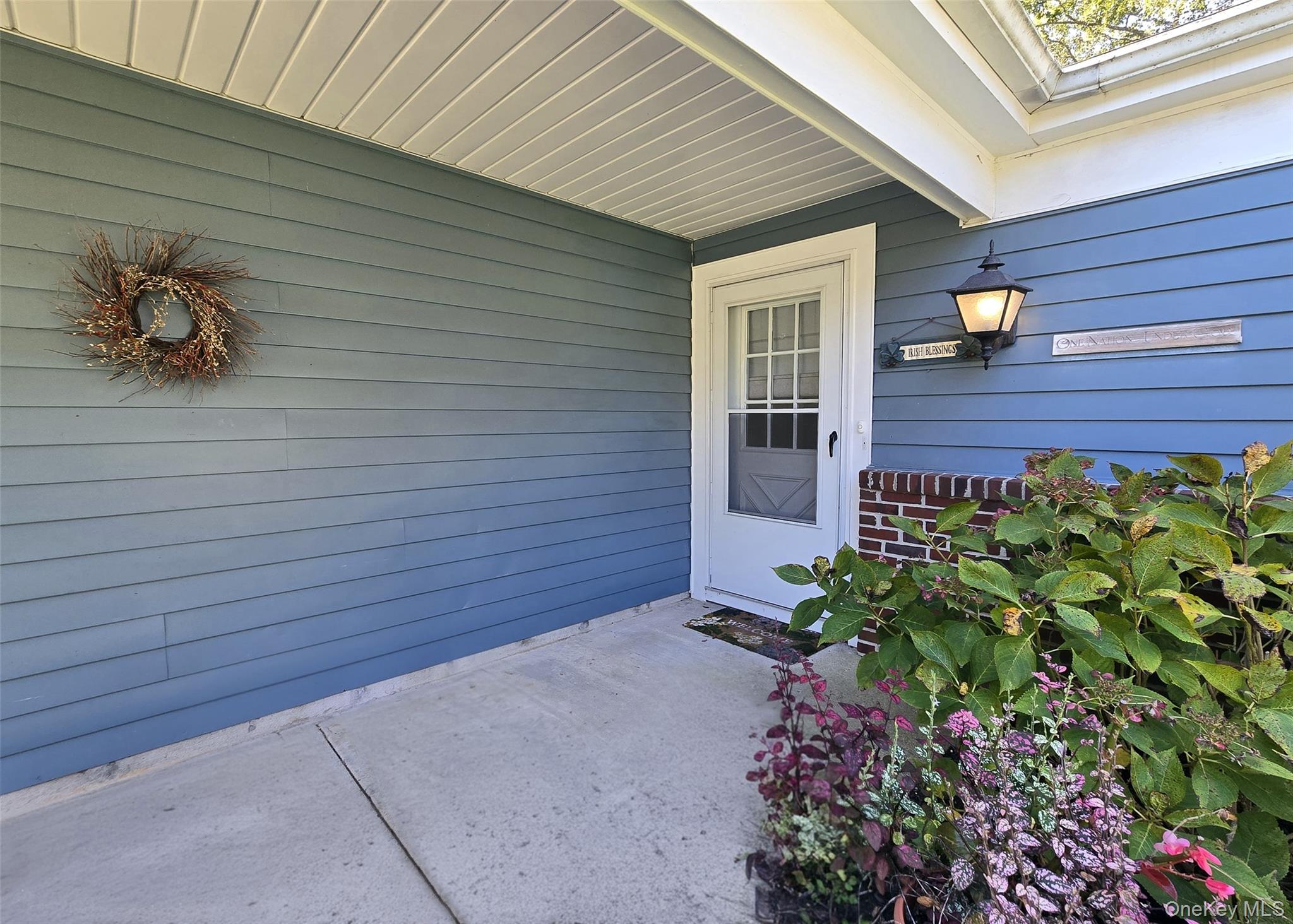 144 Edinburgh Drive, Ridge, NY 11961