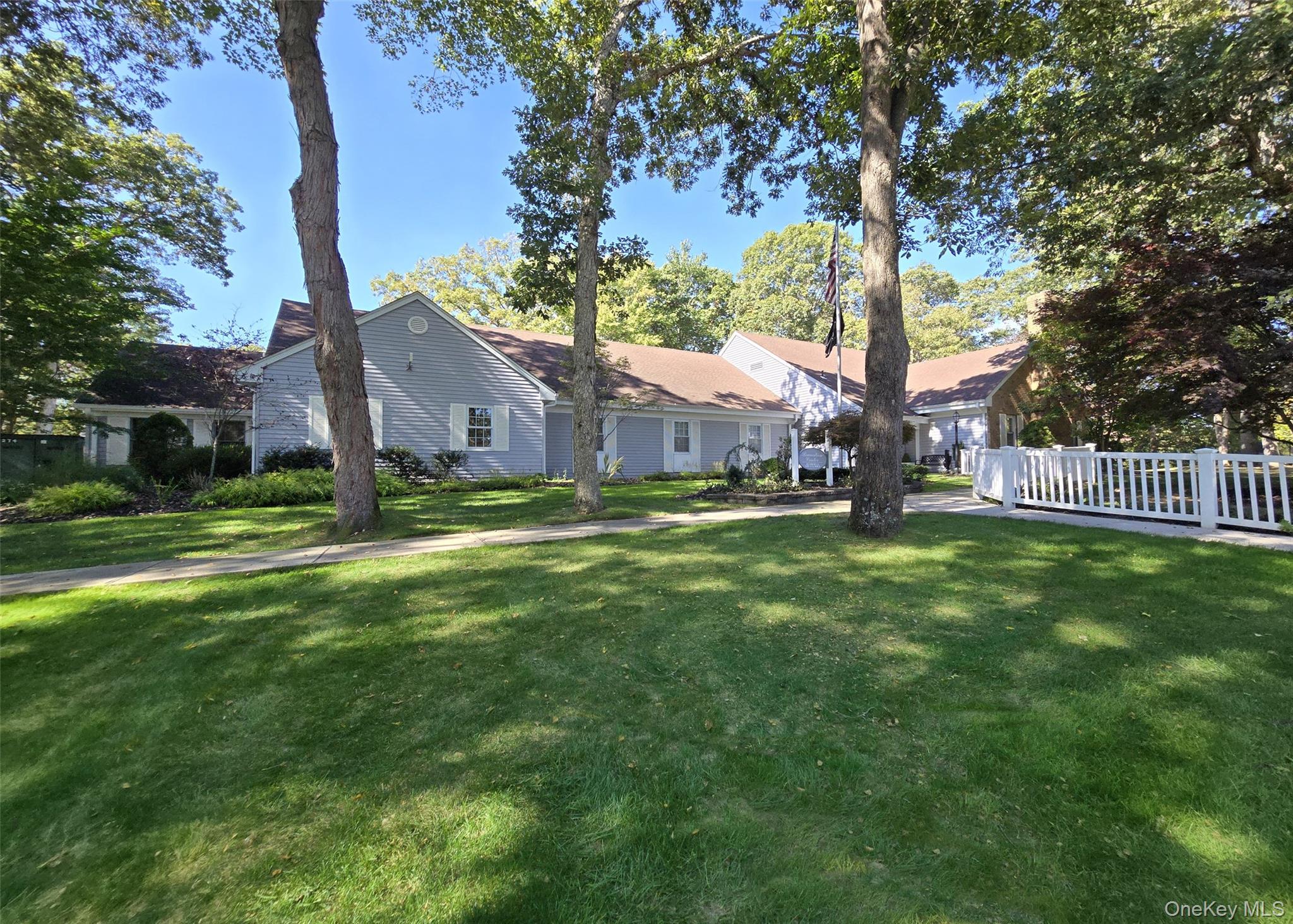 144 Edinburgh Drive, Ridge, NY 11961