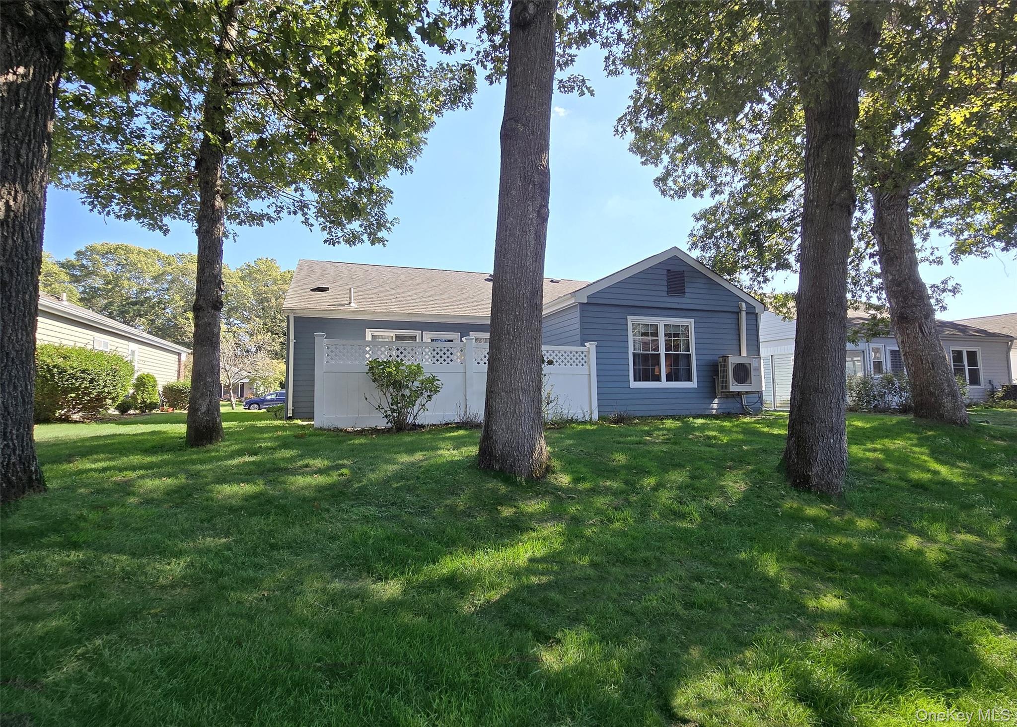 144 Edinburgh Drive, Ridge, NY 11961