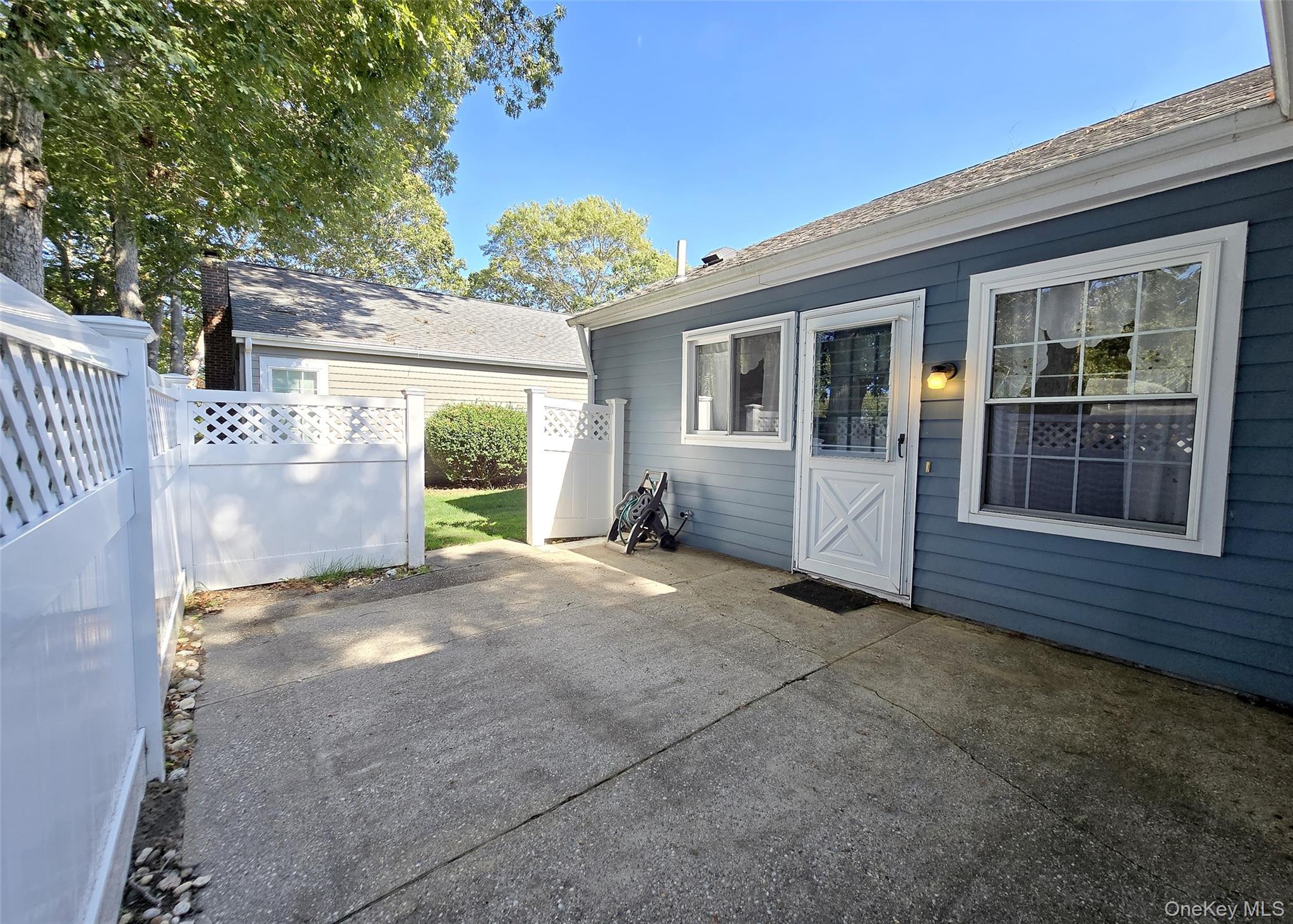 144 Edinburgh Drive, Ridge, NY 11961