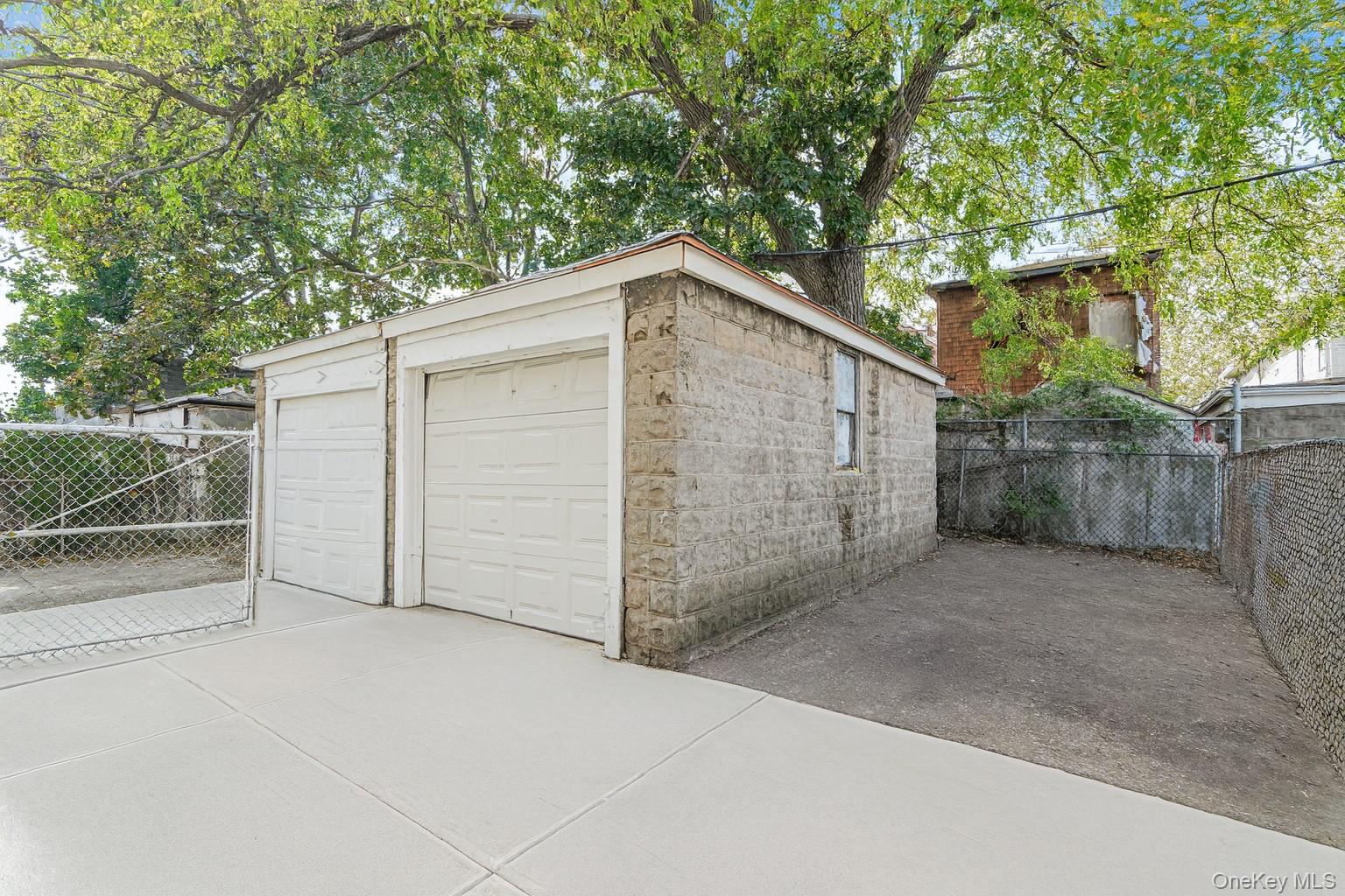 592 E 39th Street, Brooklyn, NY 11203