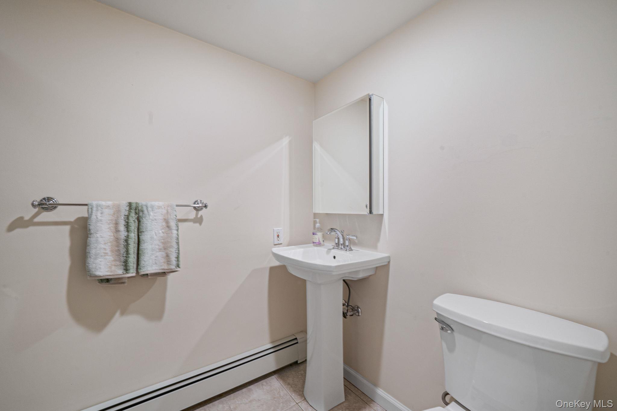 6 Buckingham Drive, Dix Hills, NY 11746