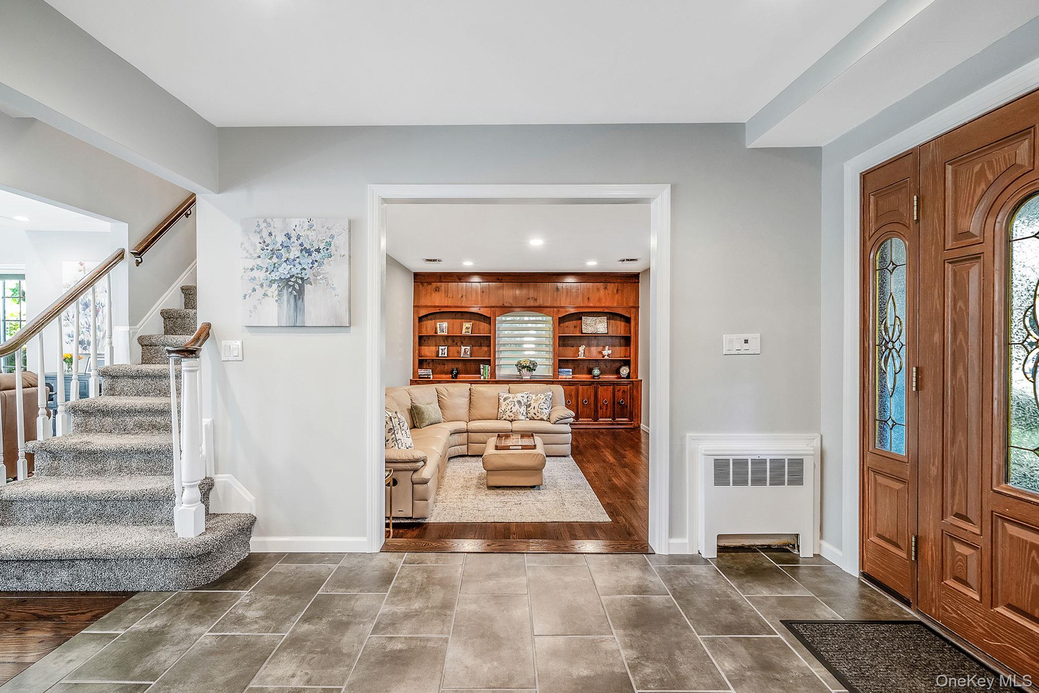 6 Buckingham Drive, Dix Hills, NY 11746