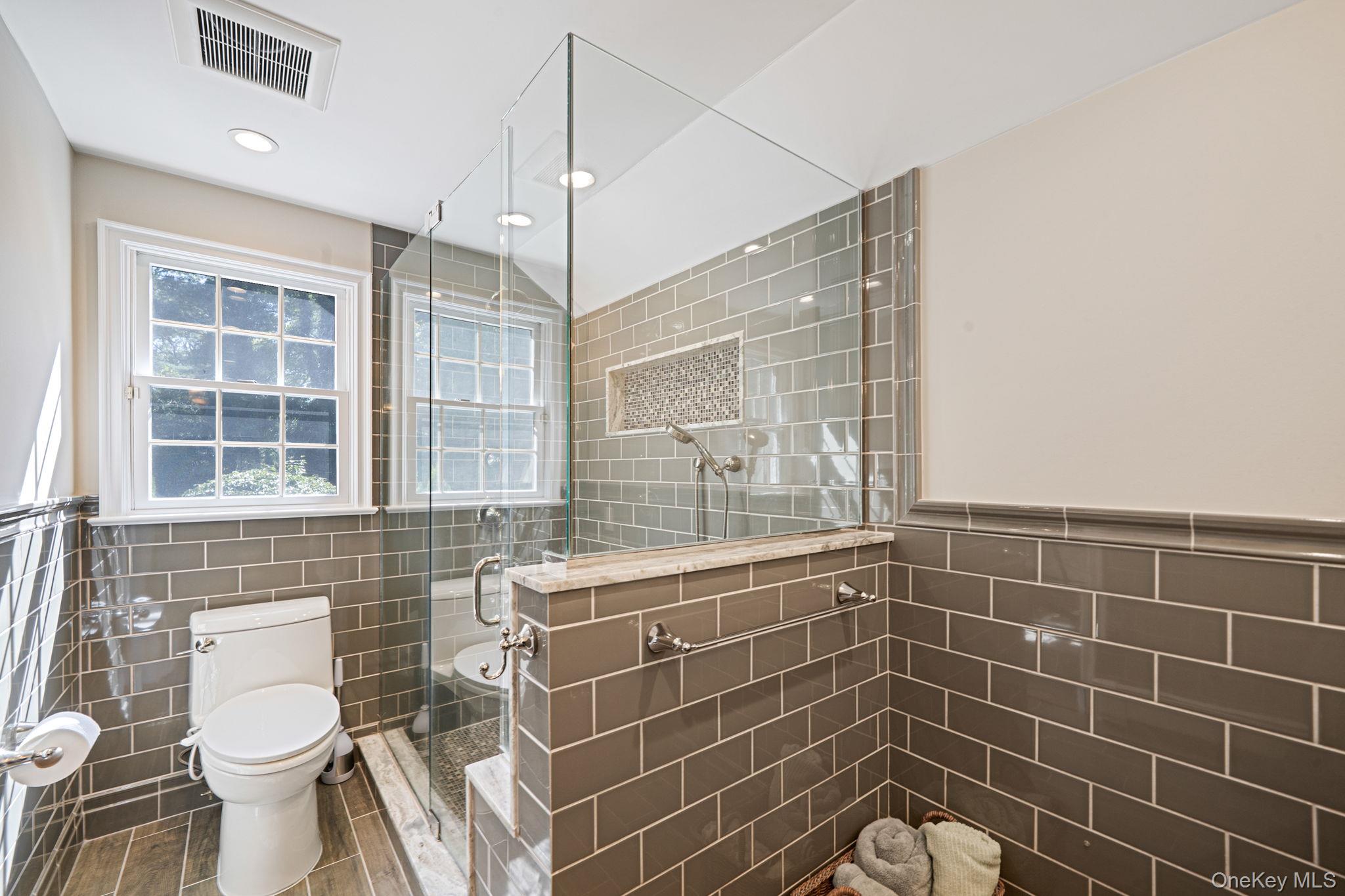 6 Buckingham Drive, Dix Hills, NY 11746