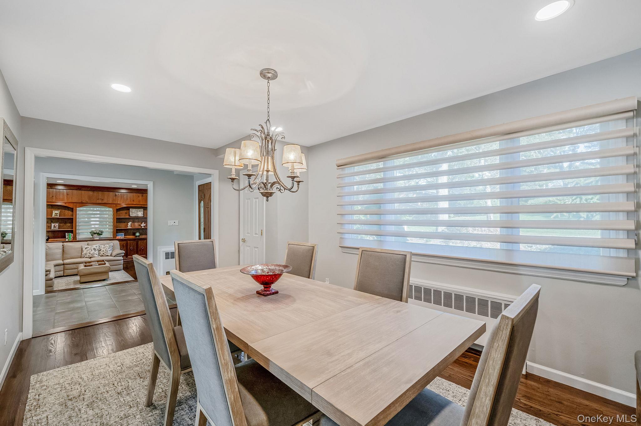 6 Buckingham Drive, Dix Hills, NY 11746