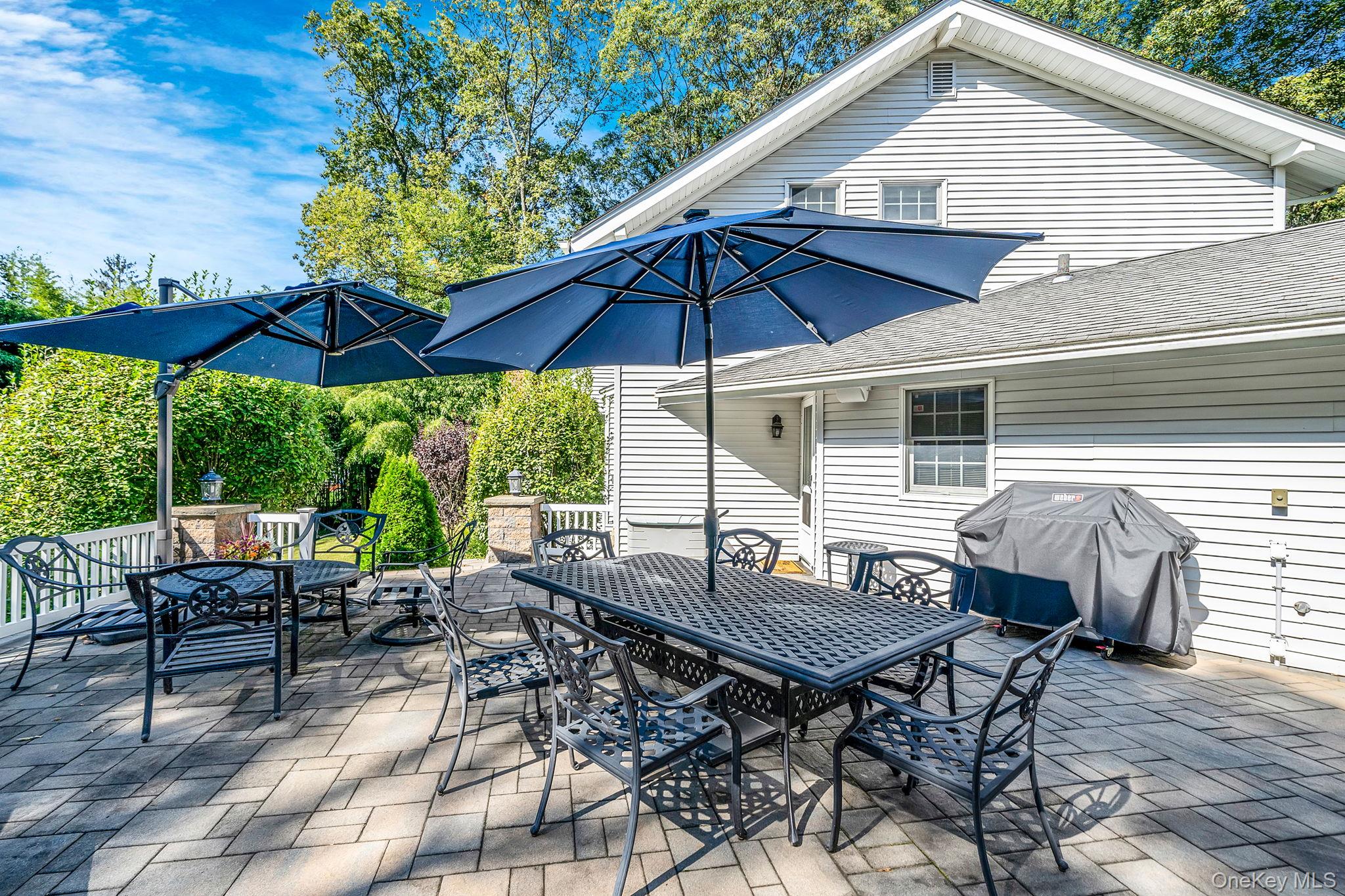 6 Buckingham Drive, Dix Hills, NY 11746