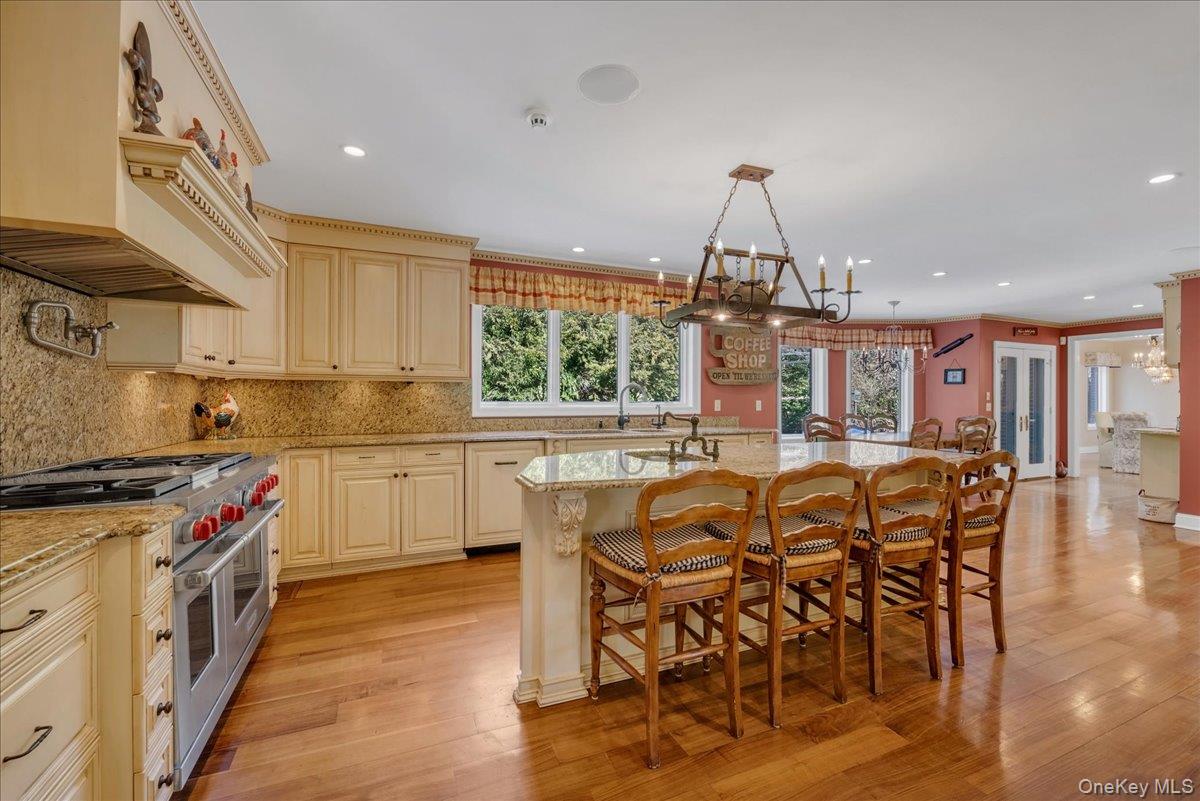 29 Pine Hill Road, Great Neck, NY 11020