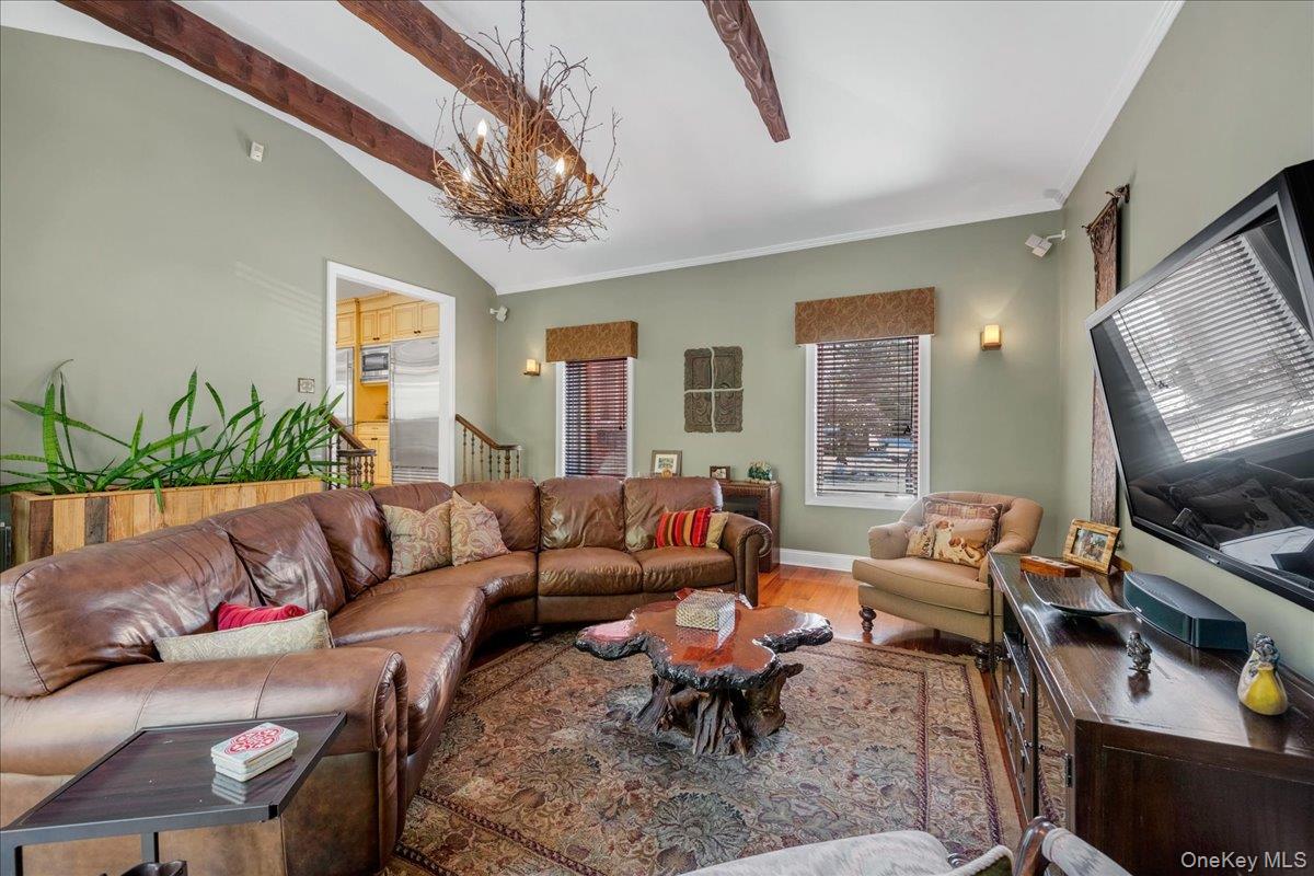 29 Pine Hill Road, Great Neck, NY 11020