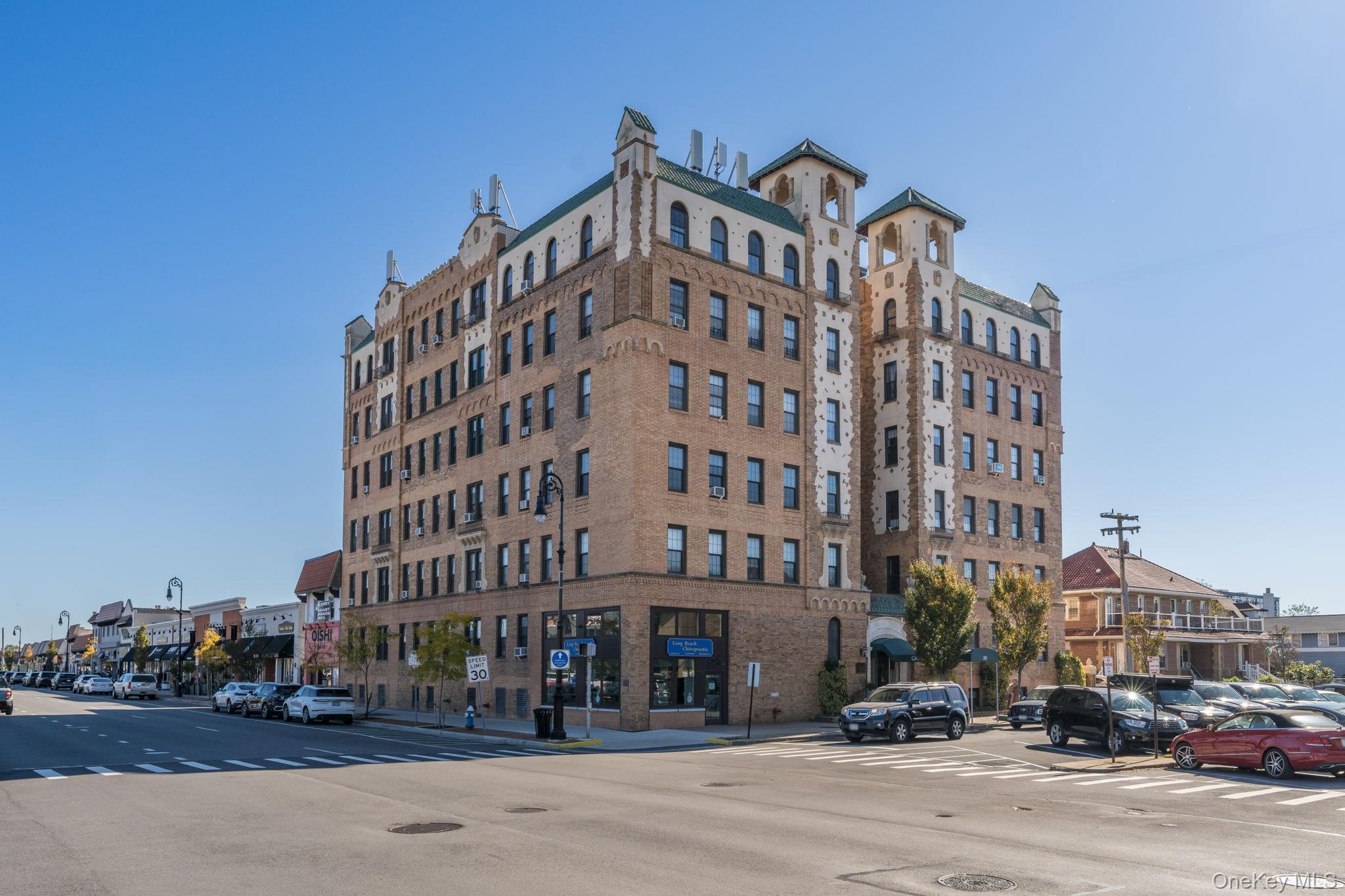 310 Riverside Boulevard # 4K, Long Beach, NY 11561