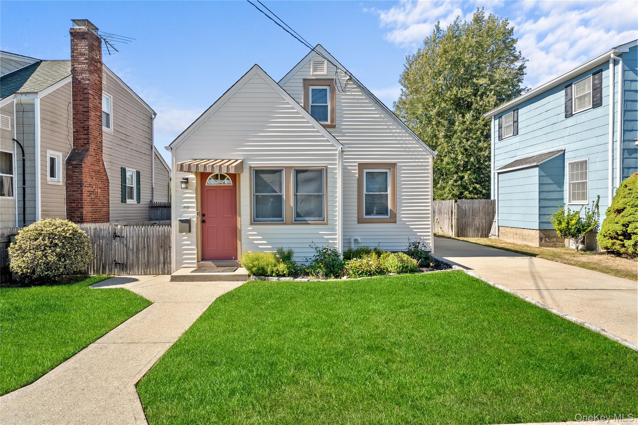 11 Wilson Avenue, Amity Harbor, NY 11701