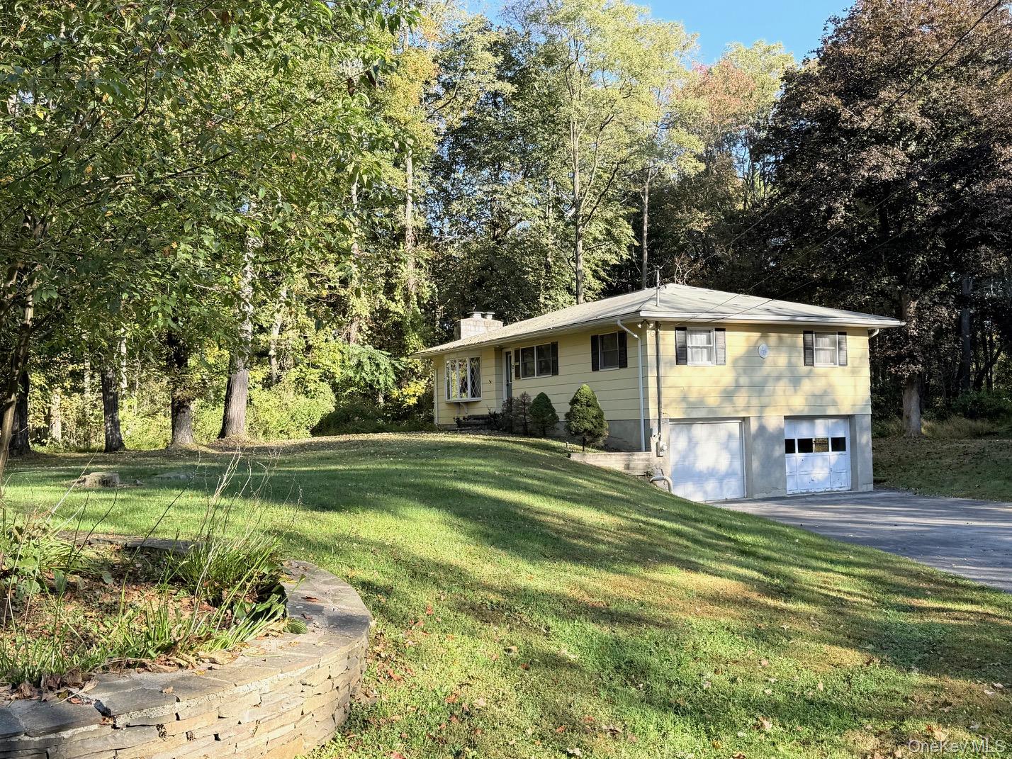 97 White Schoolhouse Road, Rhinebeck, NY 12572