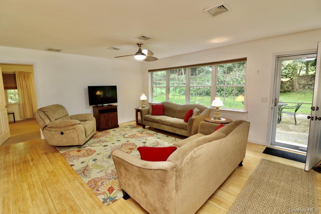 29 Lamplight Street, Beacon, NY 12508