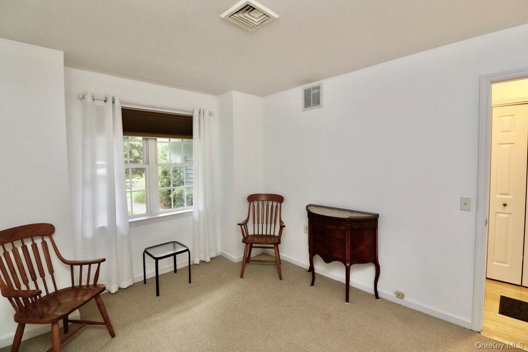 29 Lamplight Street, Beacon, NY 12508