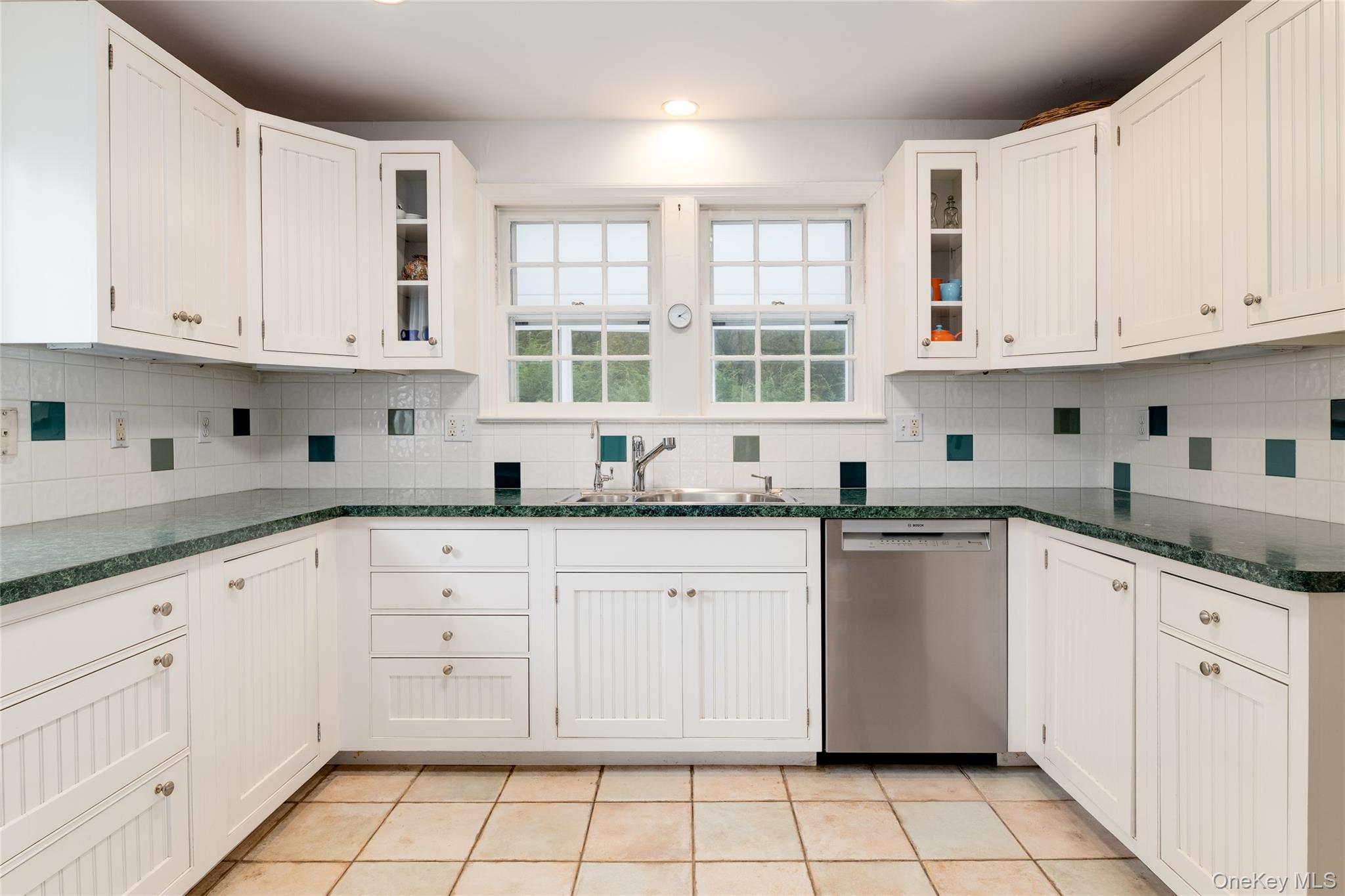 21 Braxmar Drive S, Harrison, NY 10528