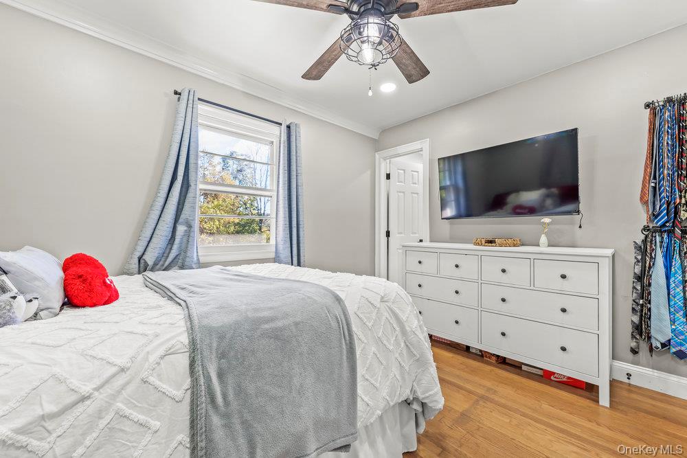 23 Lakeview Drive, Holmes, NY 12531