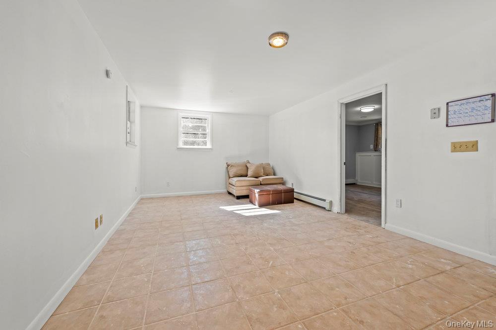 23 Lakeview Drive, Holmes, NY 12531