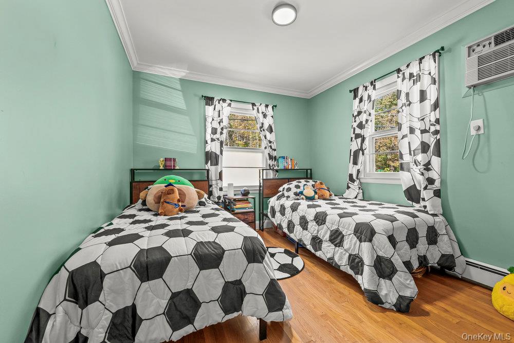 23 Lakeview Drive, Holmes, NY 12531