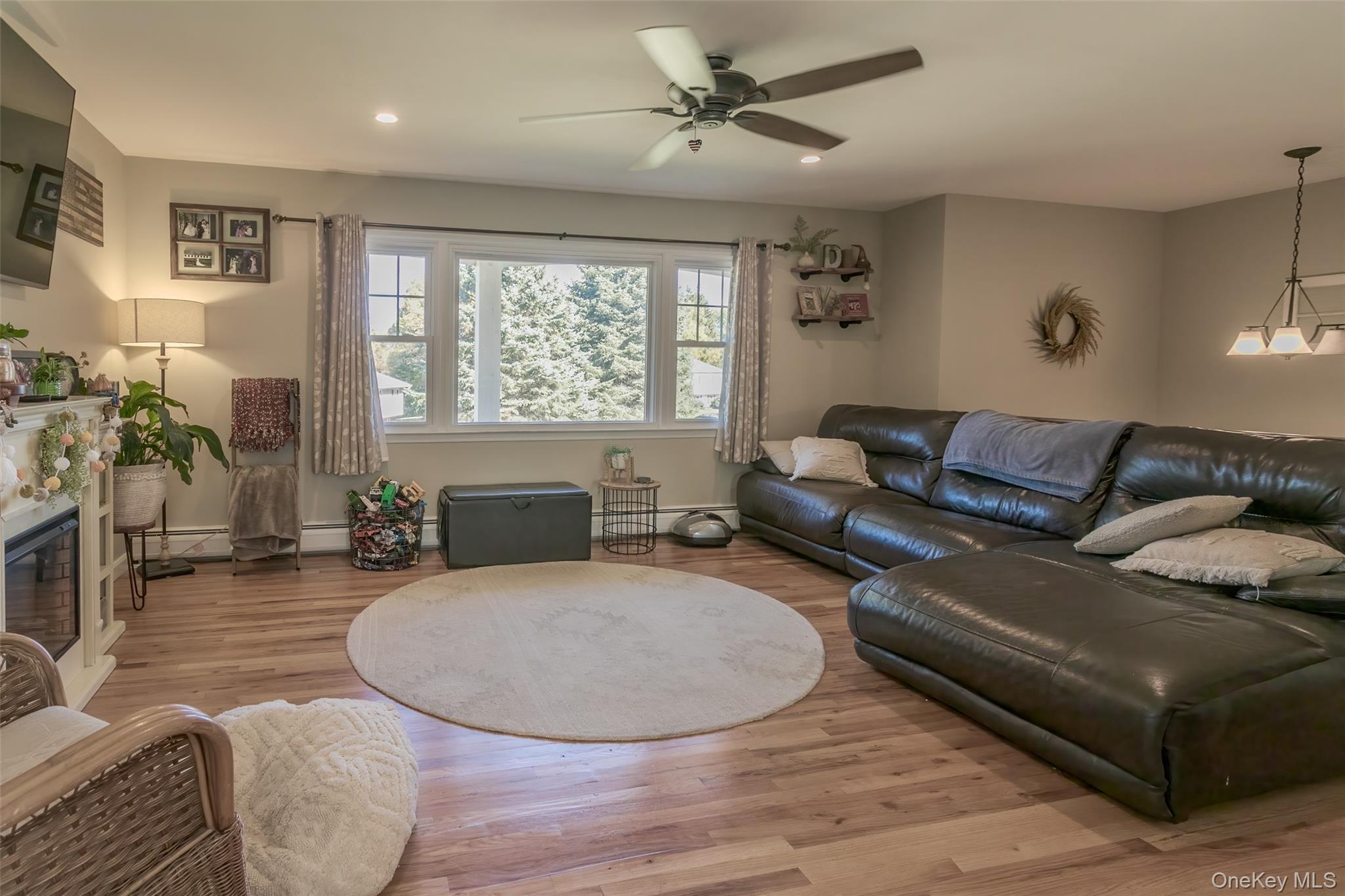 7 Barrett Circle, Warwick, NY 10990