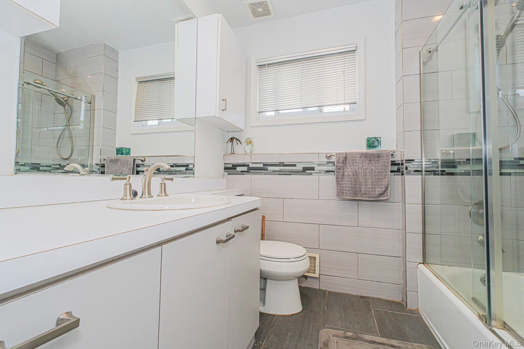 1438 E 70th Street, Brooklyn, NY 11234