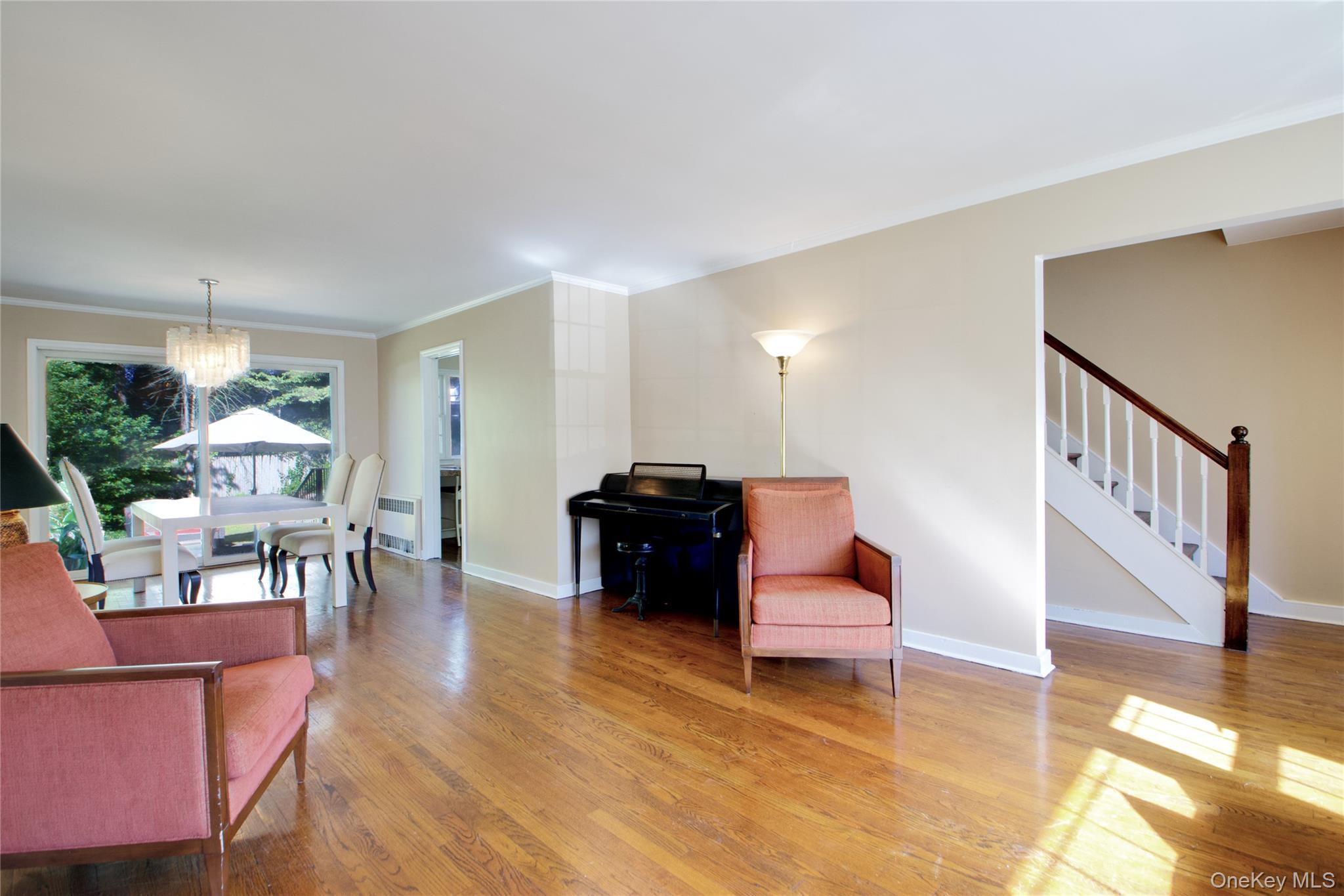 465 York Court, Rockville Centre, NY 11570