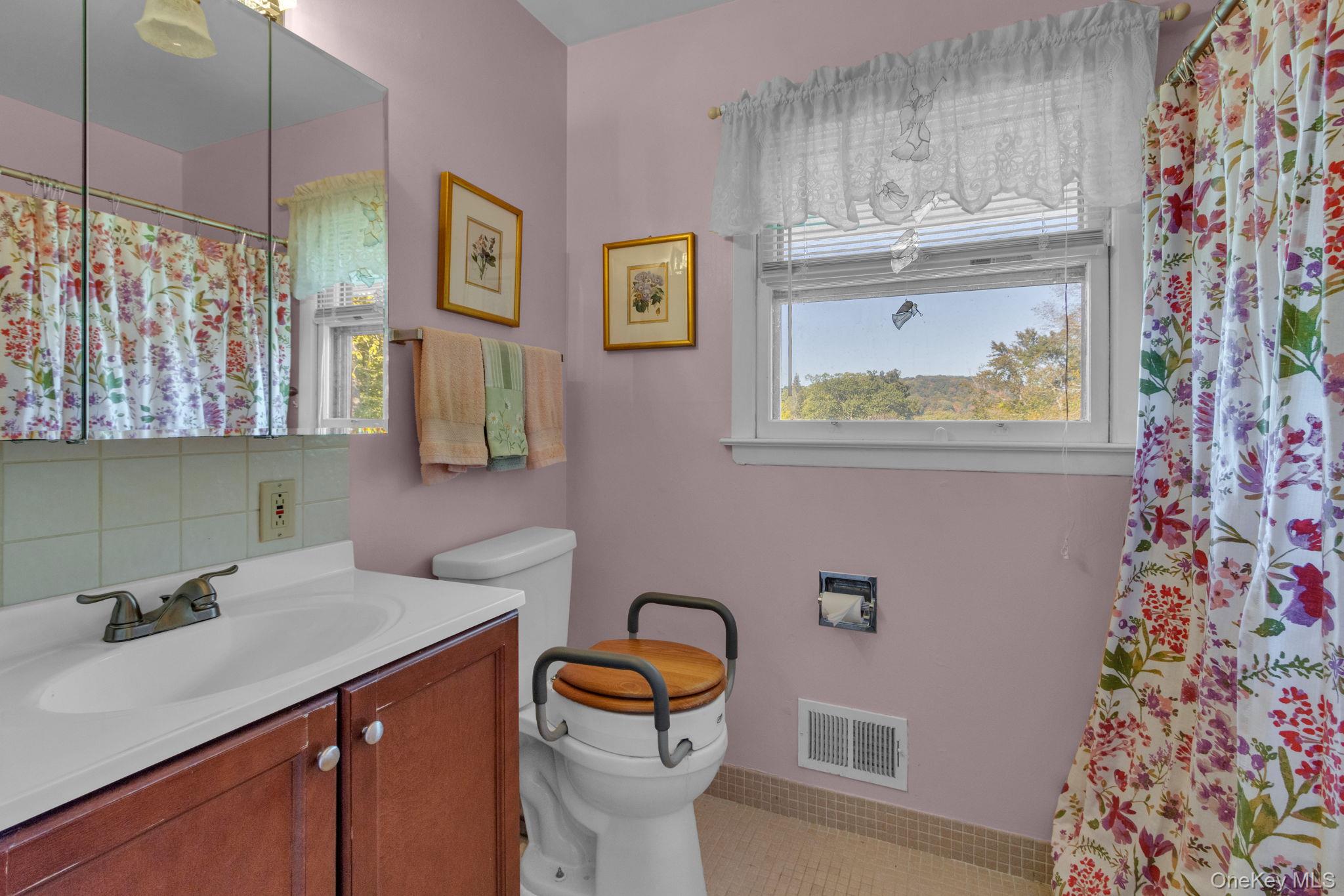 34C Warwick Place, Yorktown Heights, NY 10598