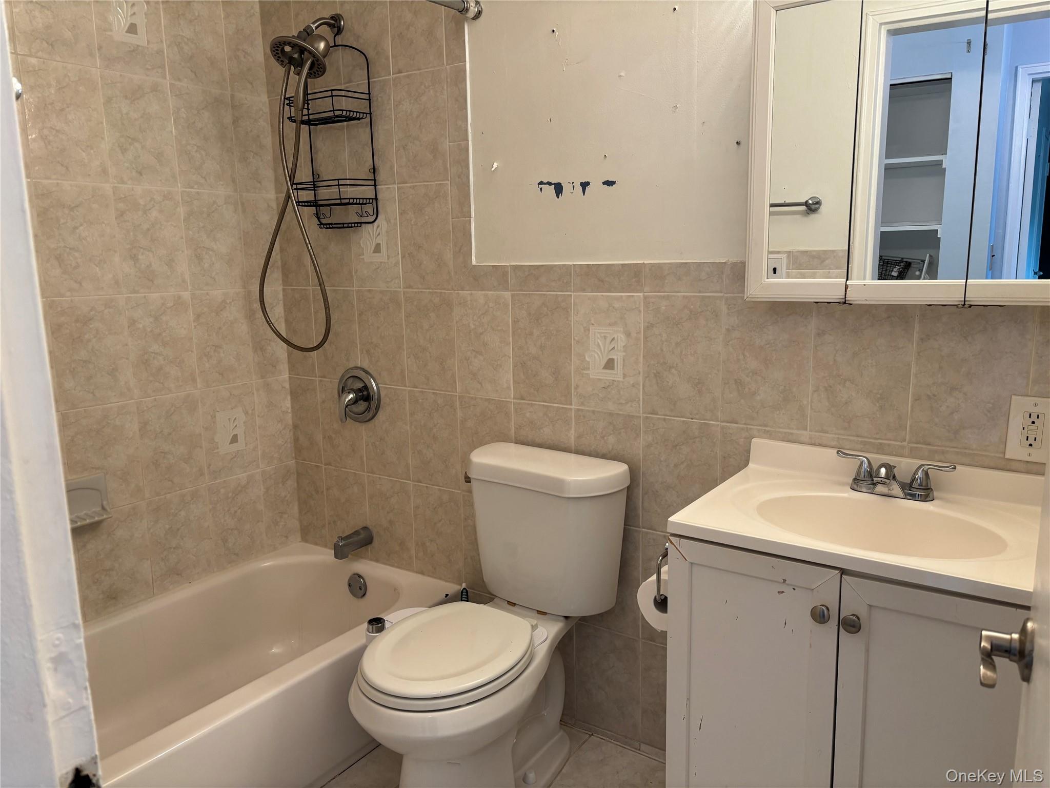 89 Storm Drive, Holtsville, NY 11742