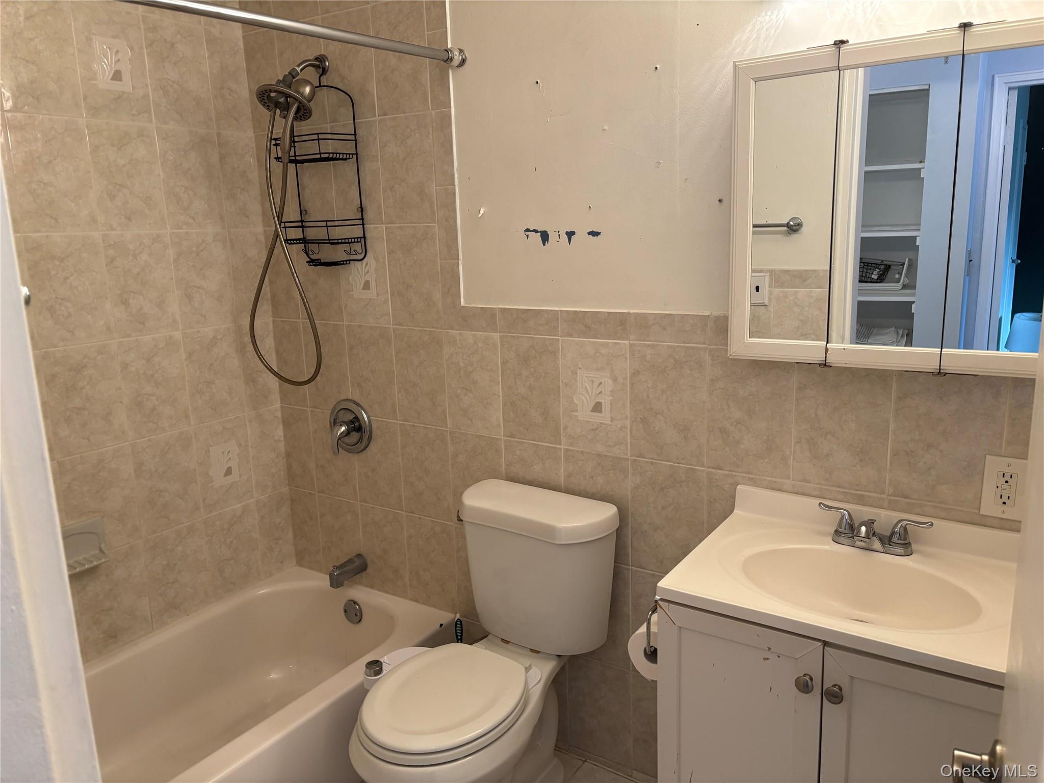 89 Storm Drive, Holtsville, NY 11742