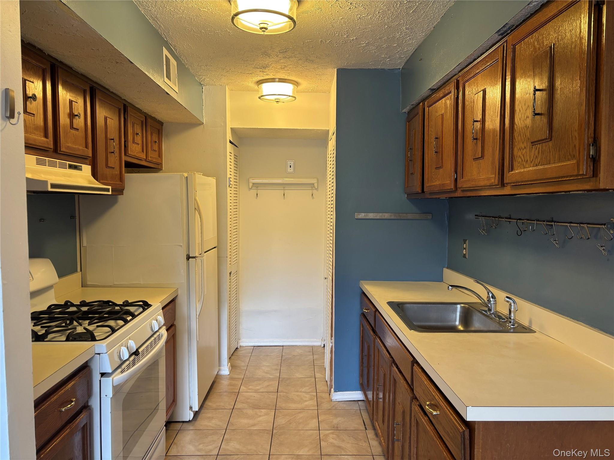 89 Storm Drive, Holtsville, NY 11742