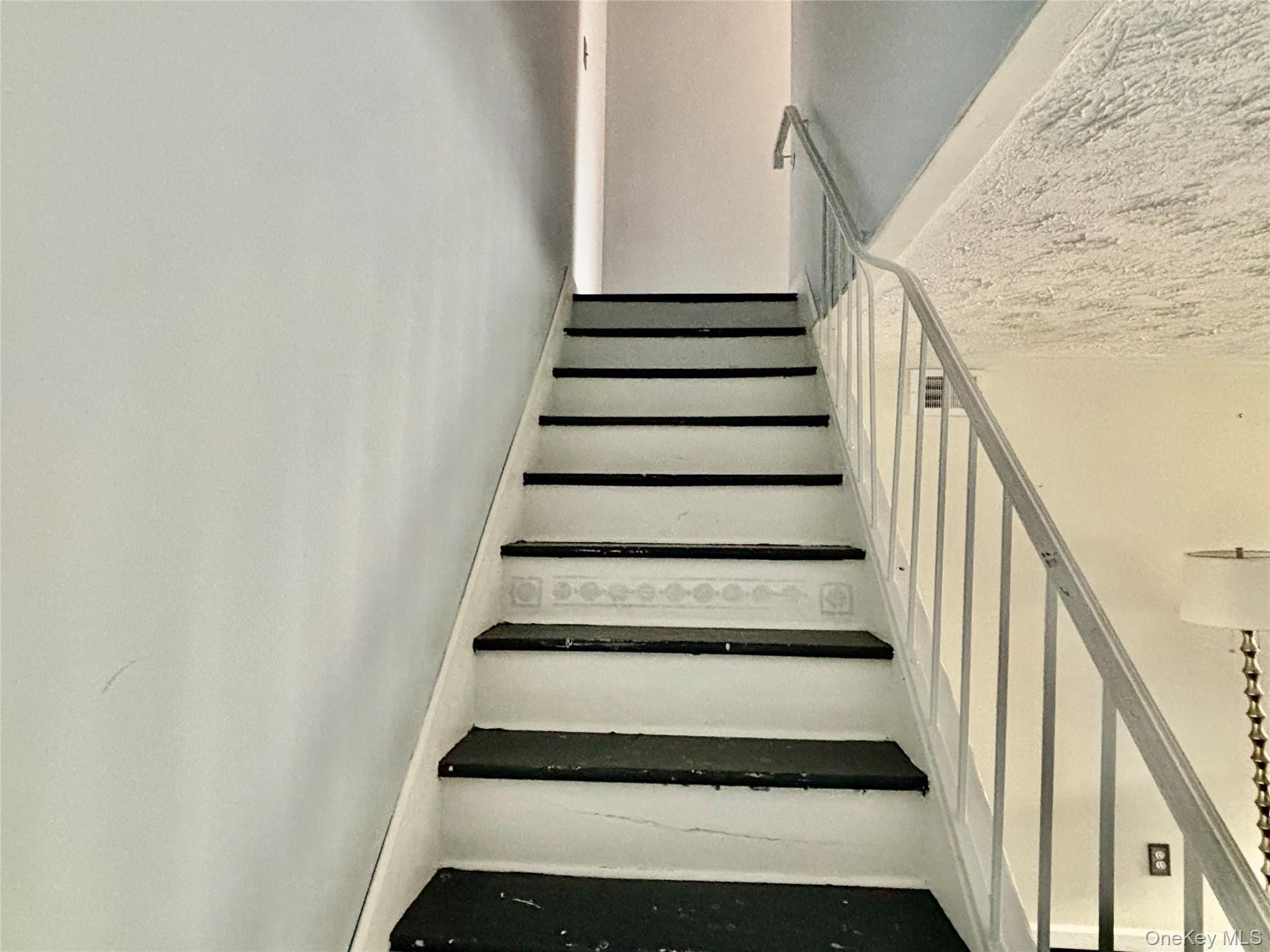 89 Storm Drive, Holtsville, NY 11742