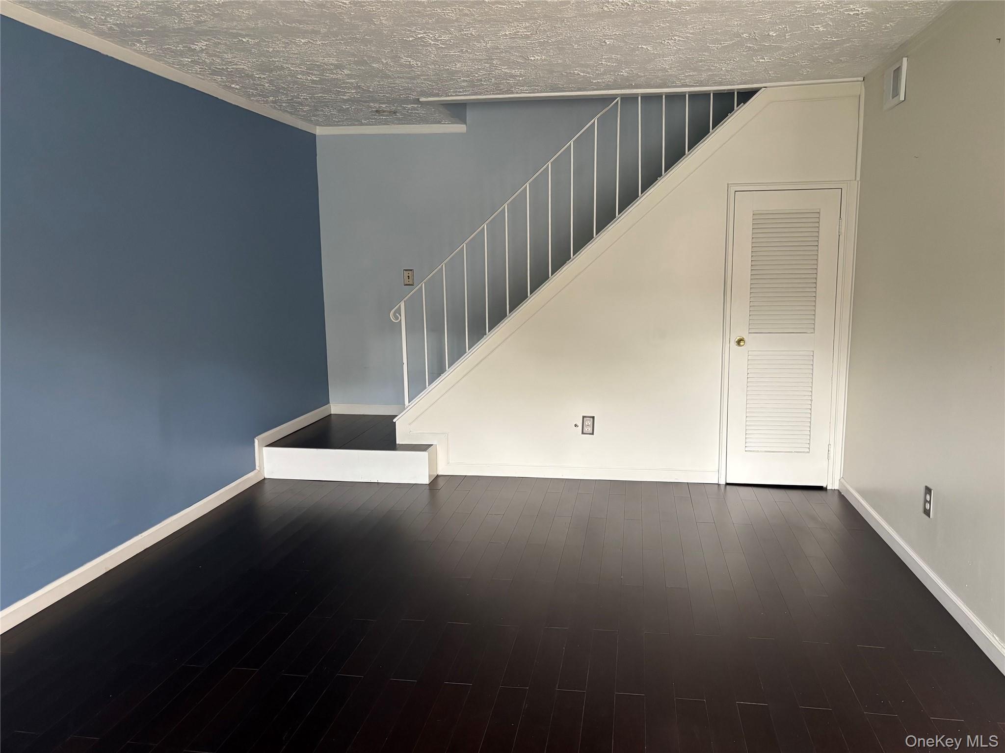 89 Storm Drive, Holtsville, NY 11742