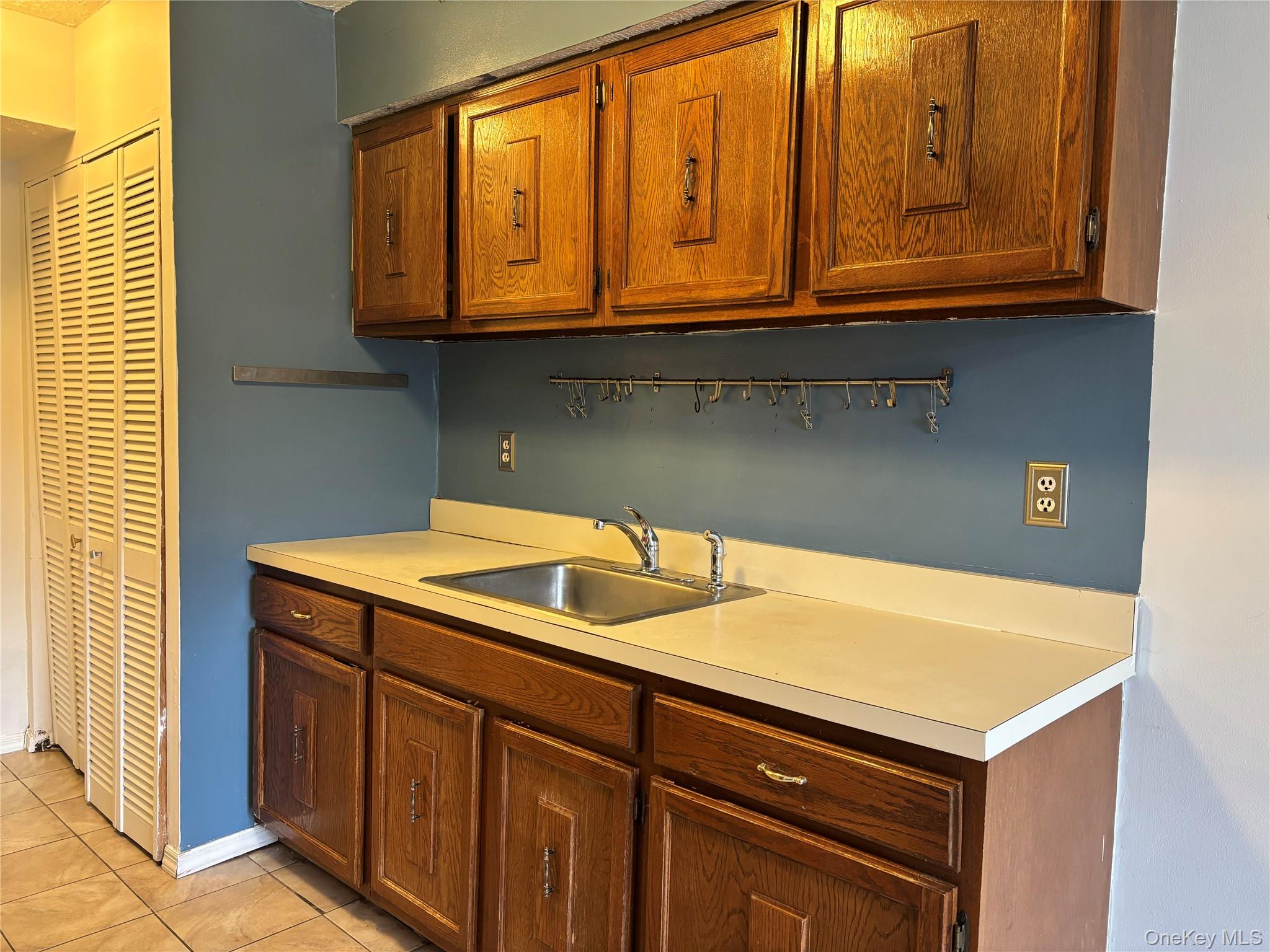 89 Storm Drive, Holtsville, NY 11742