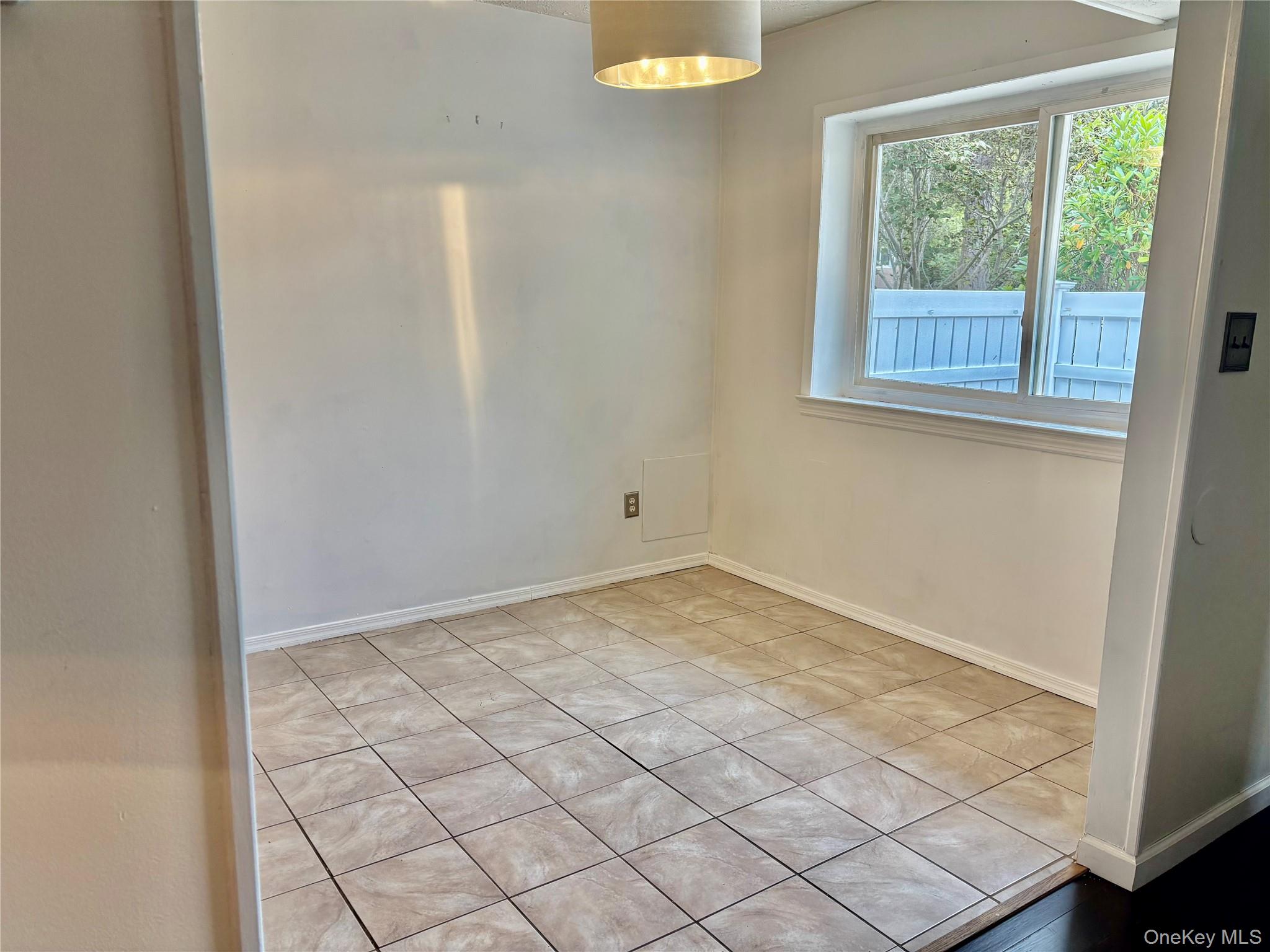 89 Storm Drive, Holtsville, NY 11742