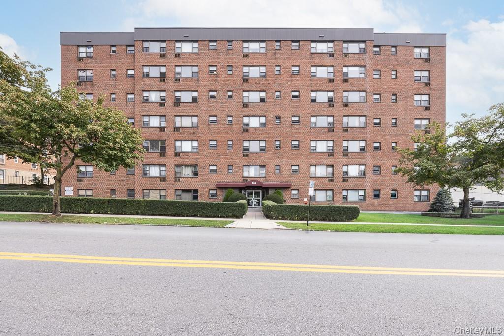 222 N Broadway # 6G, Yonkers, NY 10701