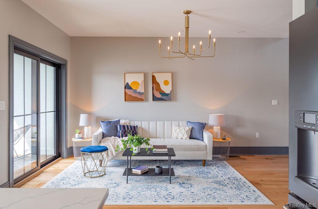 8 Icehouse Drive, Saugerties, NY 12477