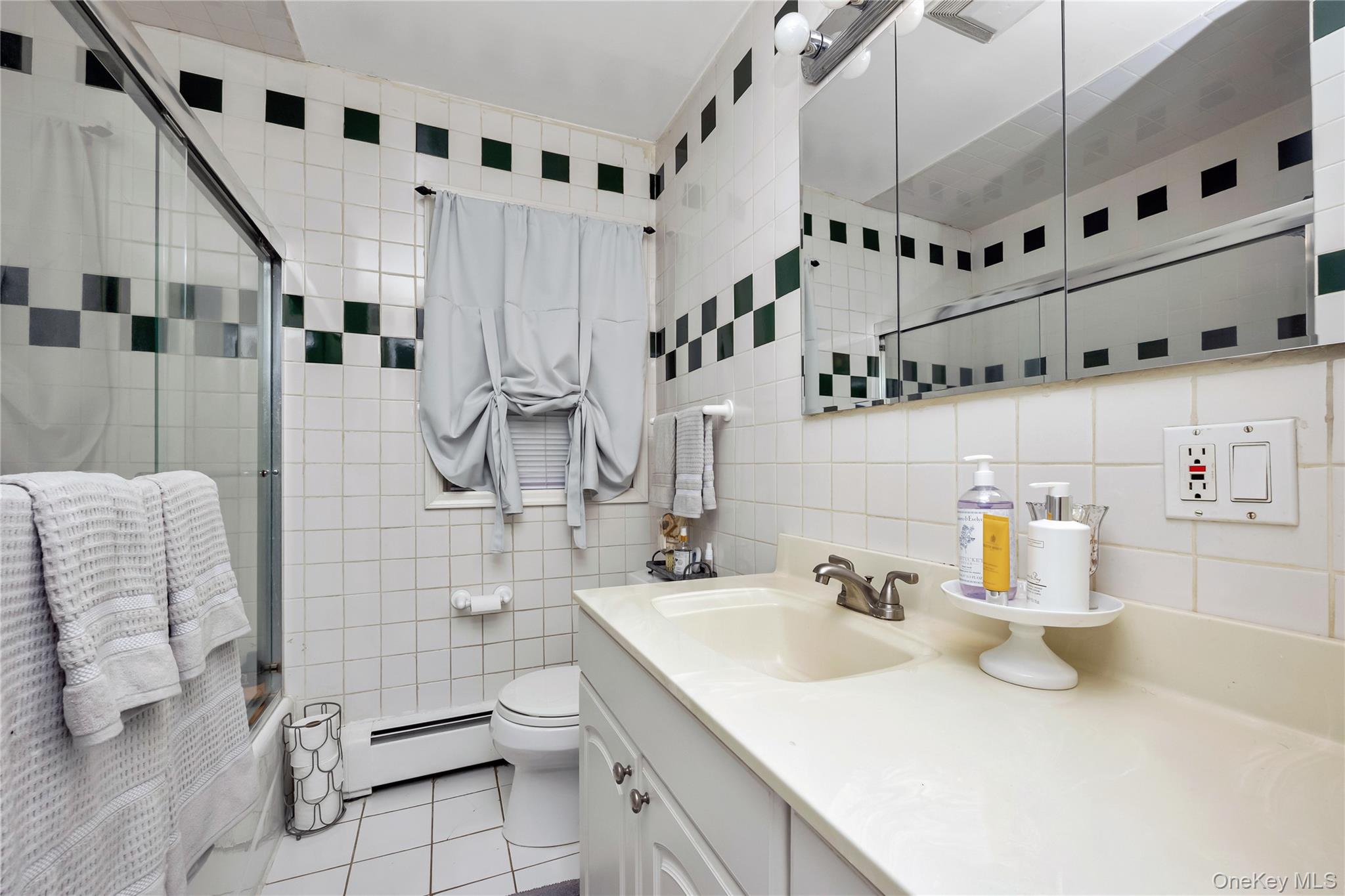 209 Brompton Road, Garden City, NY 11530